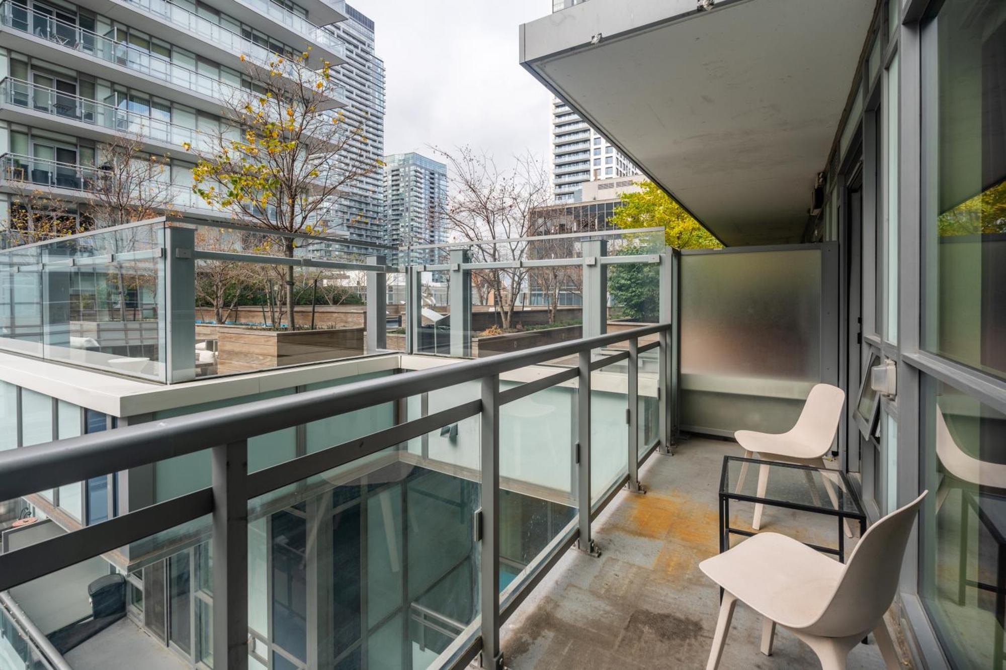 Modern Lillian St By Globalstay