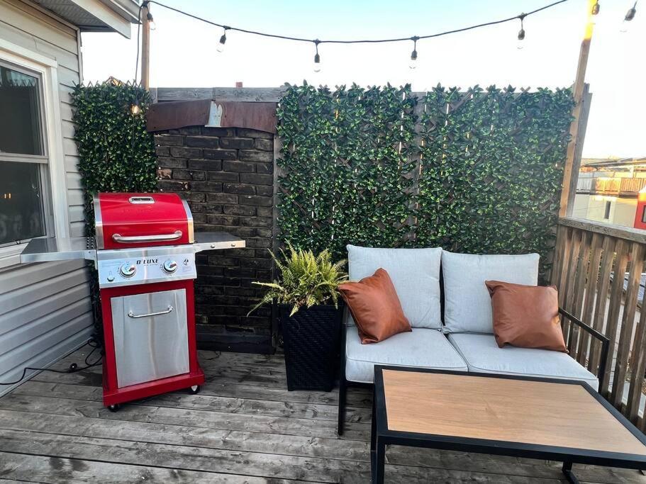 Apartment 3 Bedroom With Patio *