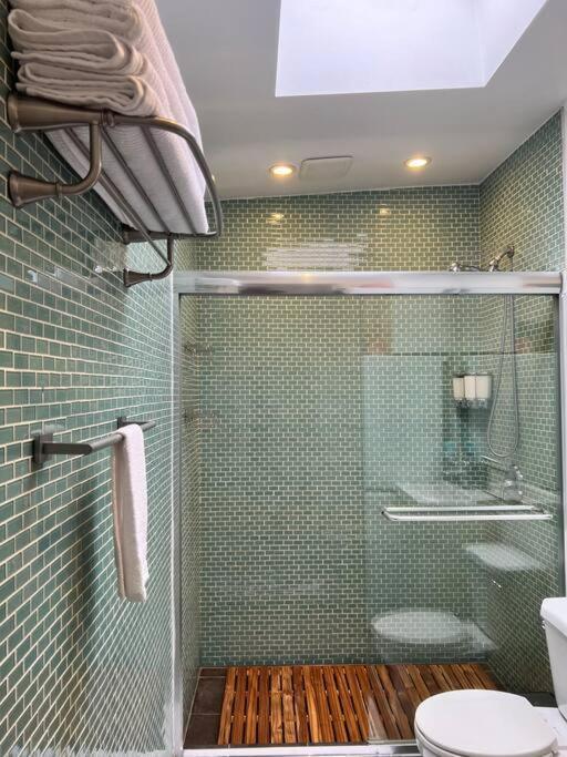 Apartment 3 Bedroom With Patio