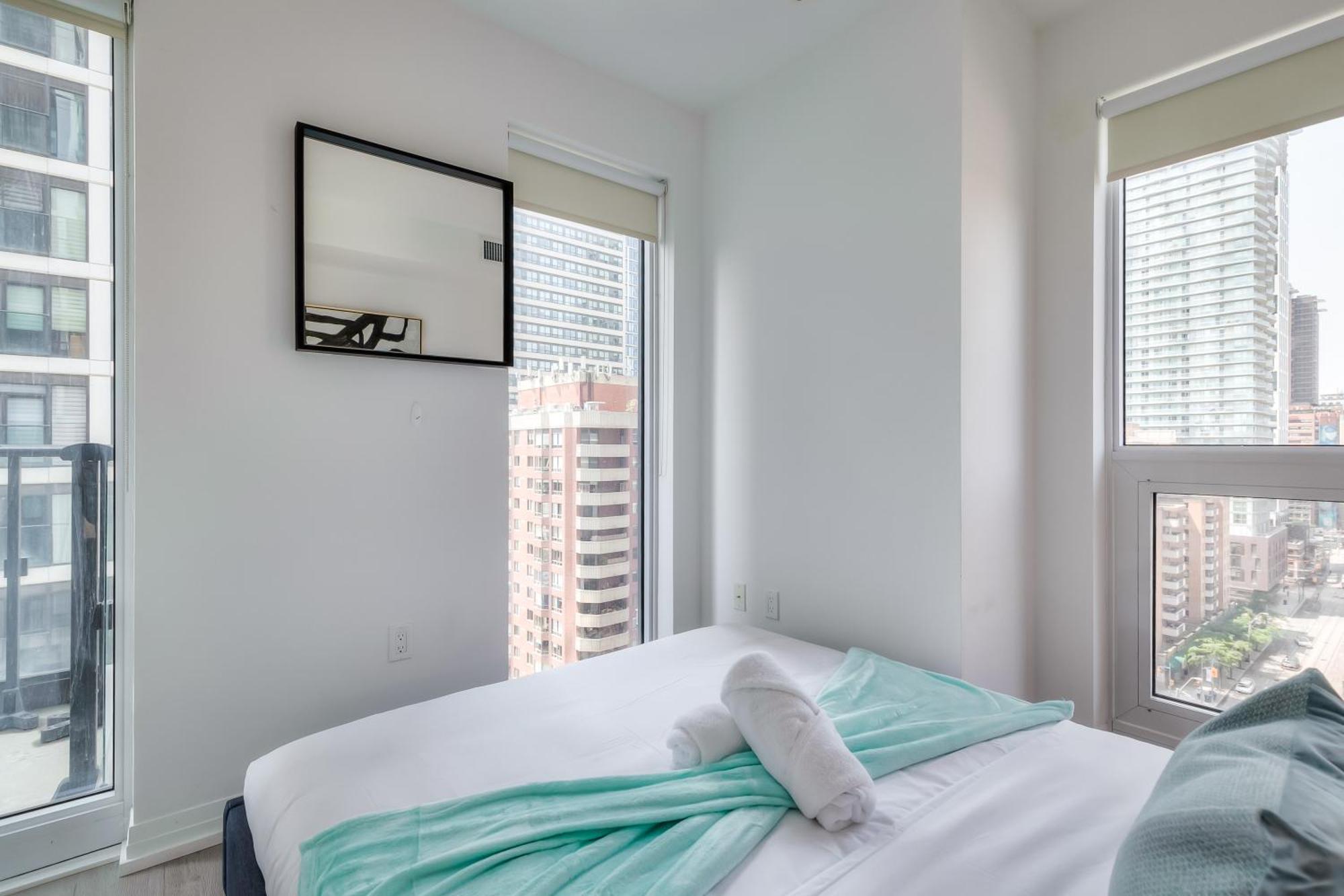 Apartment Rivetstays - The Jarvis Toronto