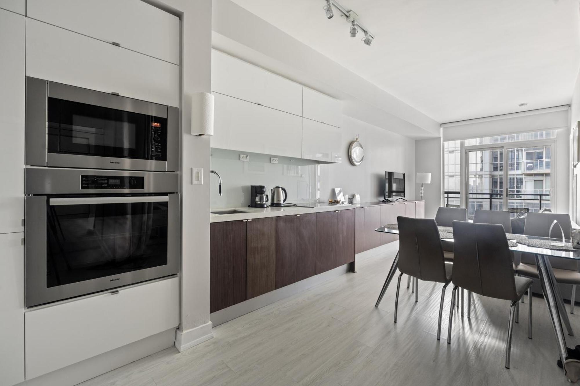 Globalstay Elegant Downtown Toronto