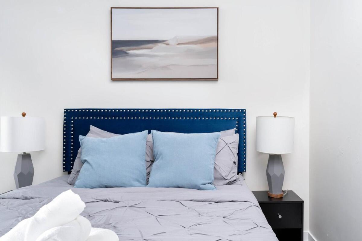 King St W Getaway Perfect For Food Lovers Apartment *