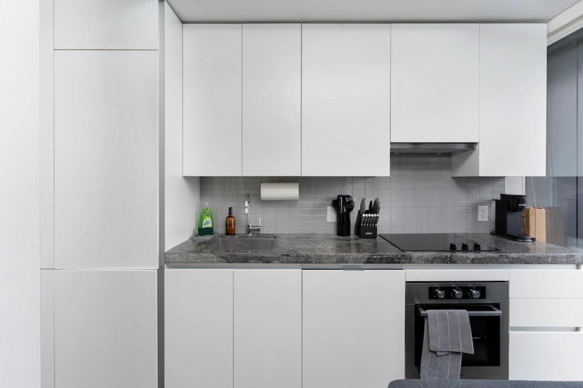 King St W Getaway Perfect For Food Lovers Apartment Toronto