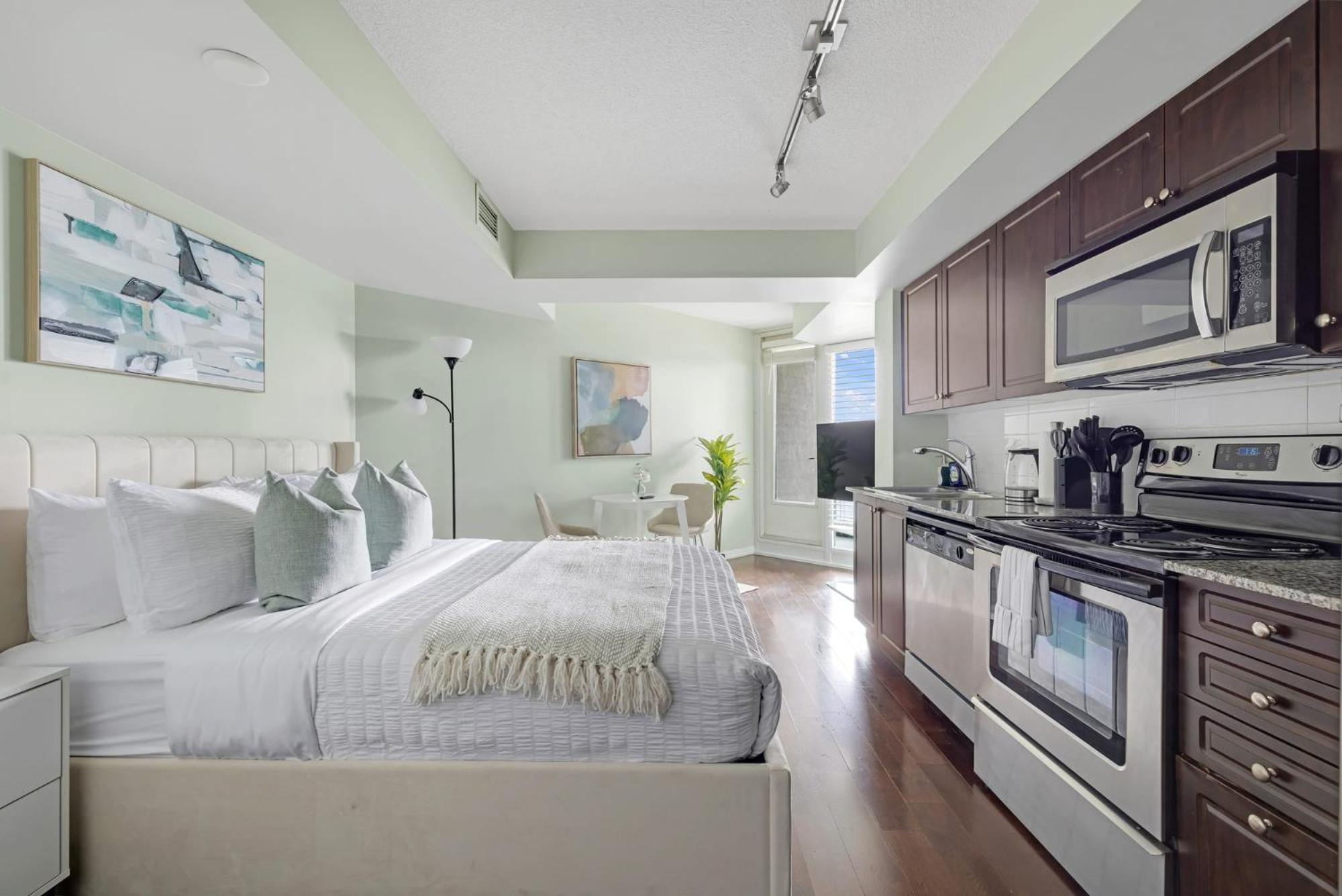 Cozy Studio By The Waterfront & Bentway Toronto