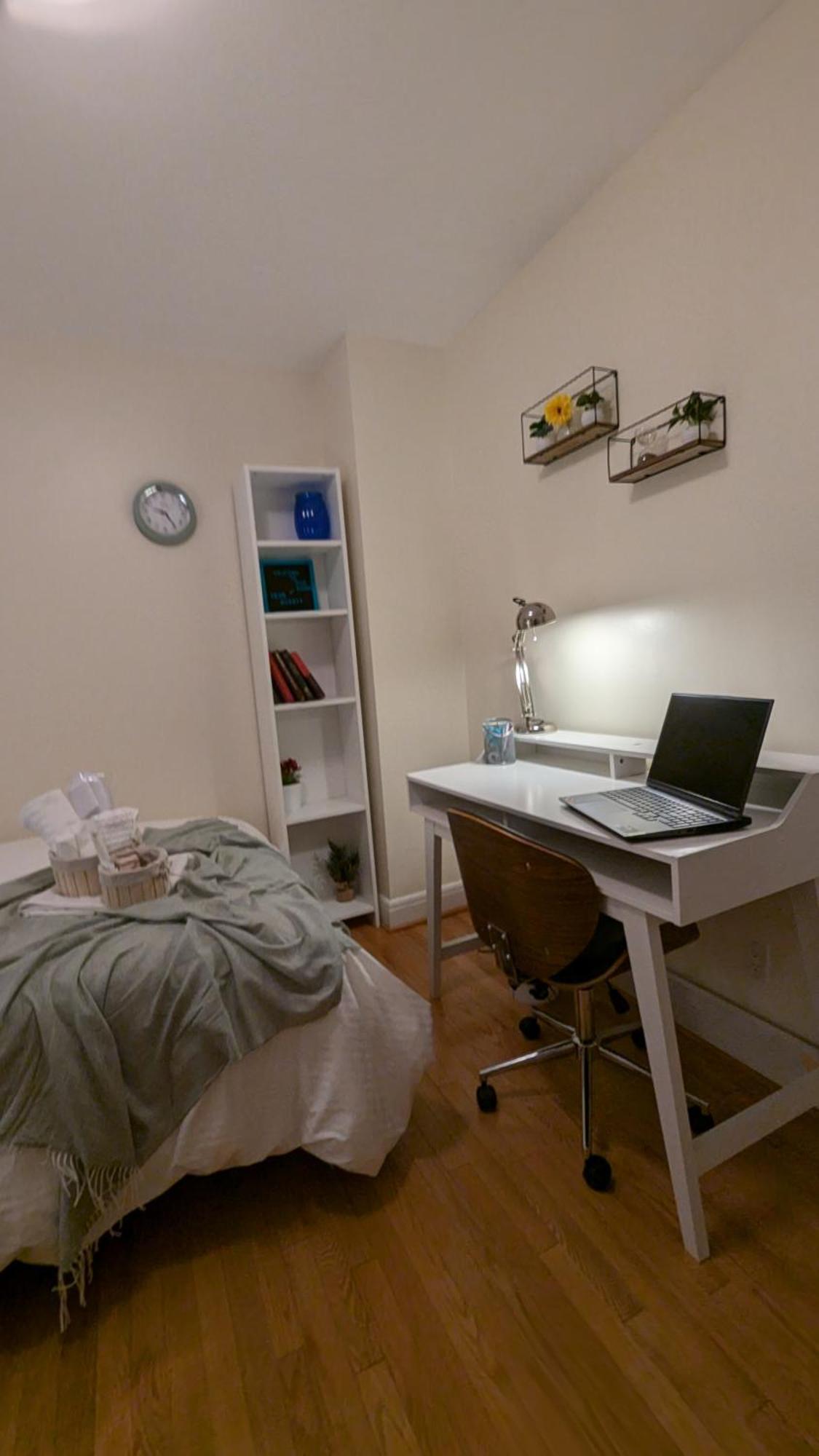 Homestay Private In A Vintage House Close To Finch Toronto
