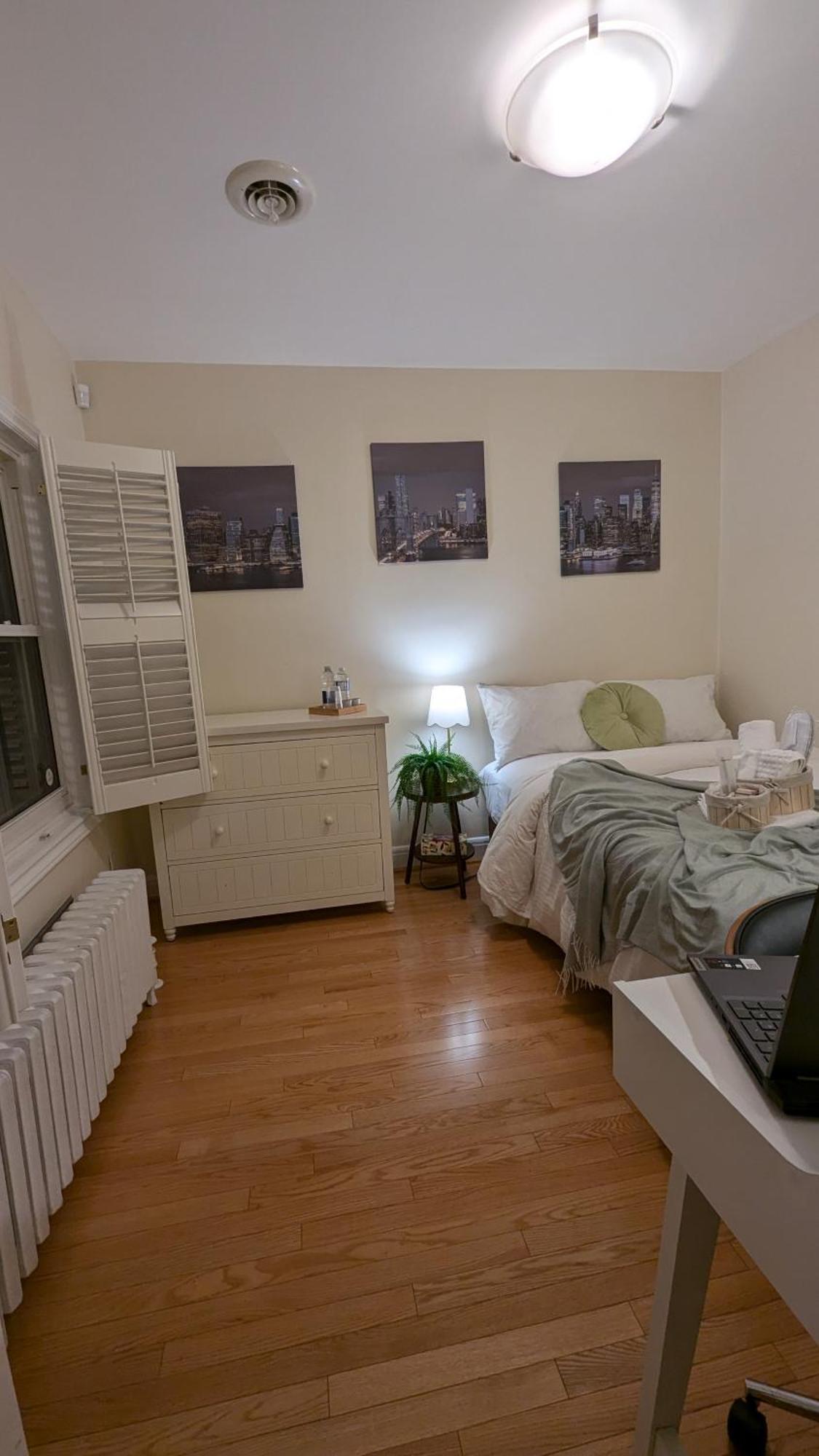 Homestay Private In A Vintage House Close To Finch