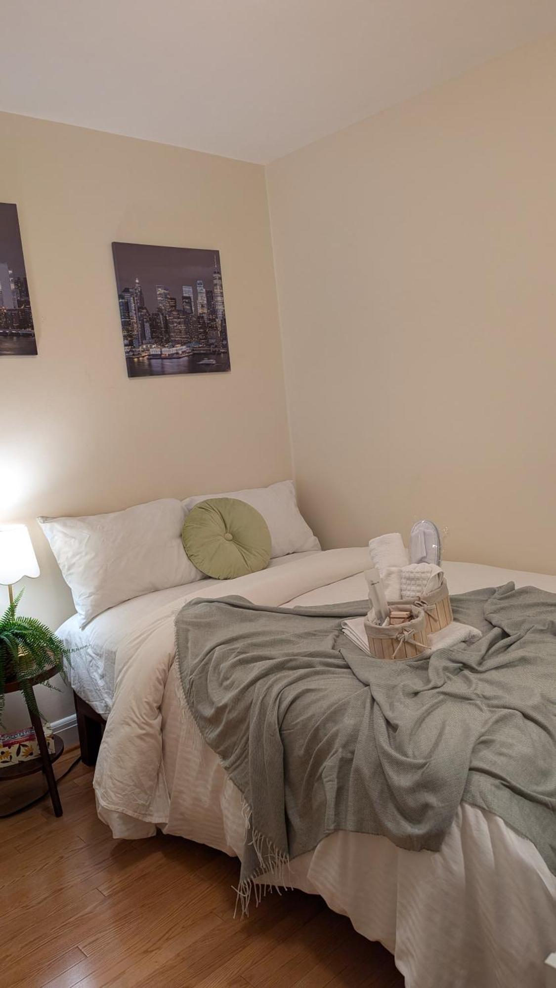 Homestay Private In A Vintage House Close To Finch *