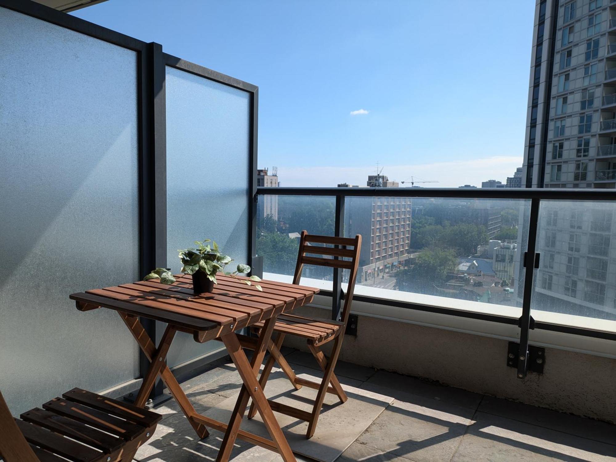 Rivetstays - The Jarvis Apartment Toronto