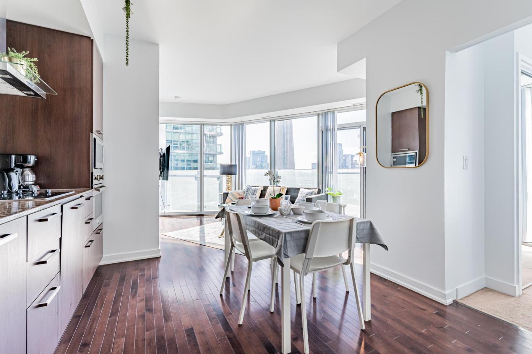 Apartment Downtown Toronto
