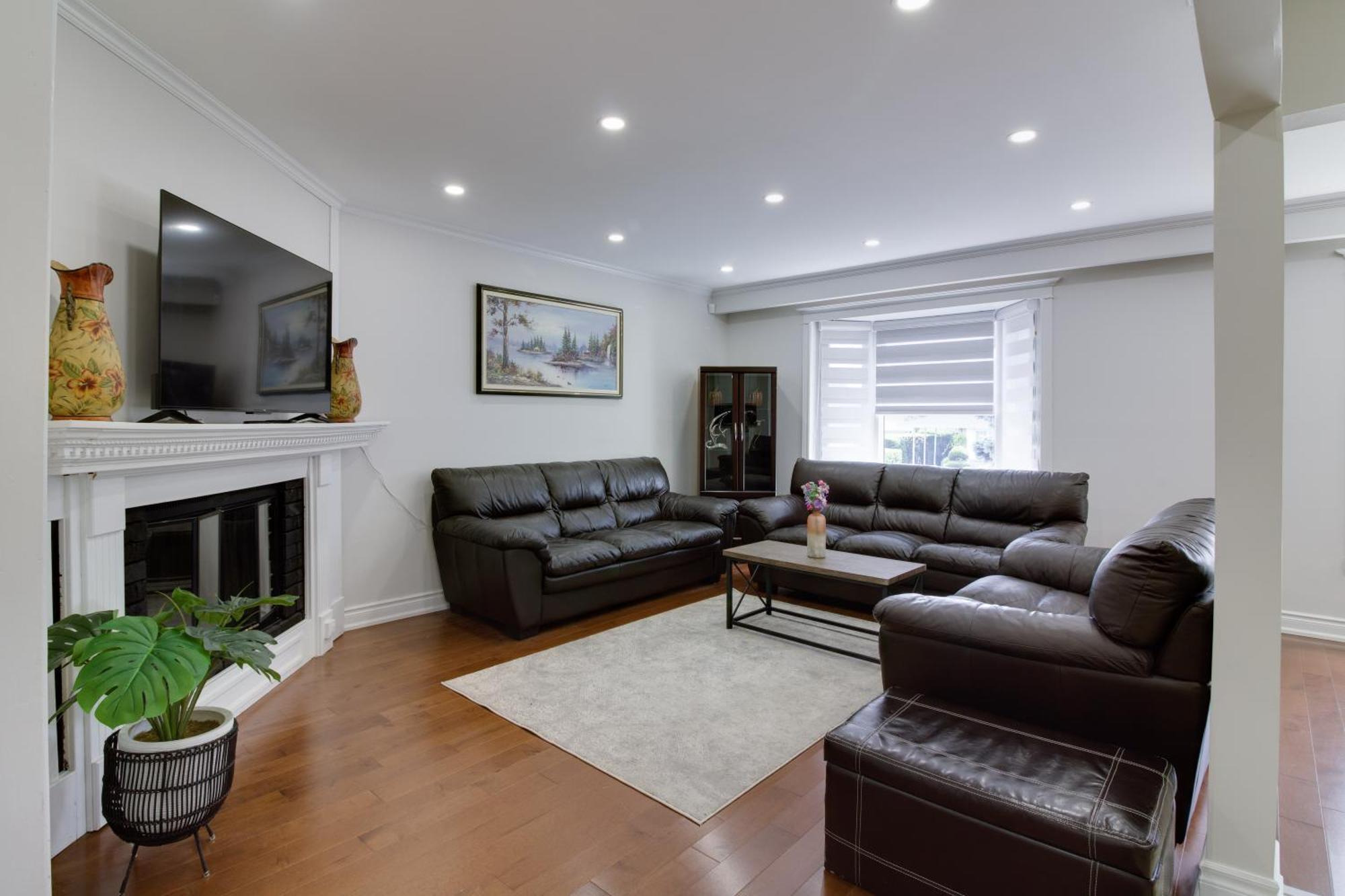 Beautiful House In Scarborough * Toronto