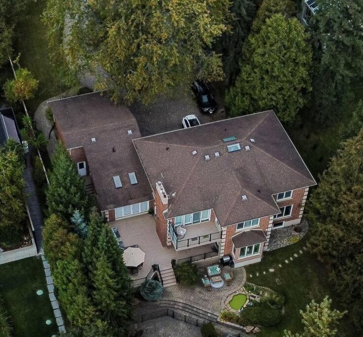 Luxury In Scarborough Toronto