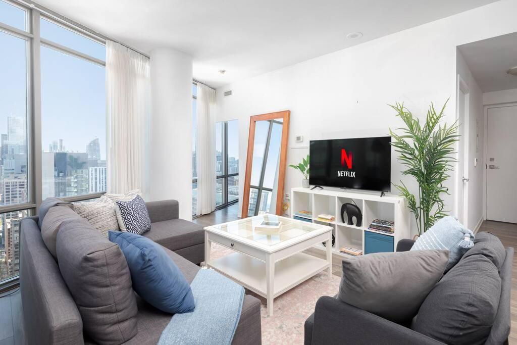 Huge 2bd 2ba With Sofa Bed And Cn Tower View! Apartment Toronto