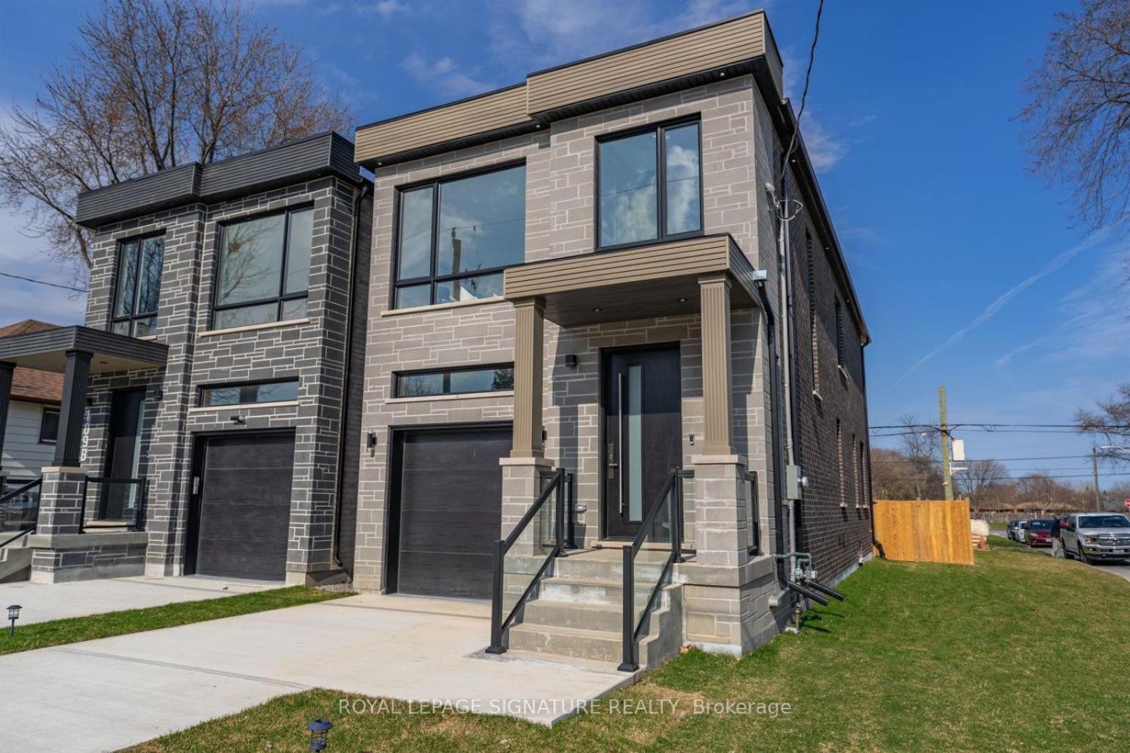 Luxurious House In Scarborough *