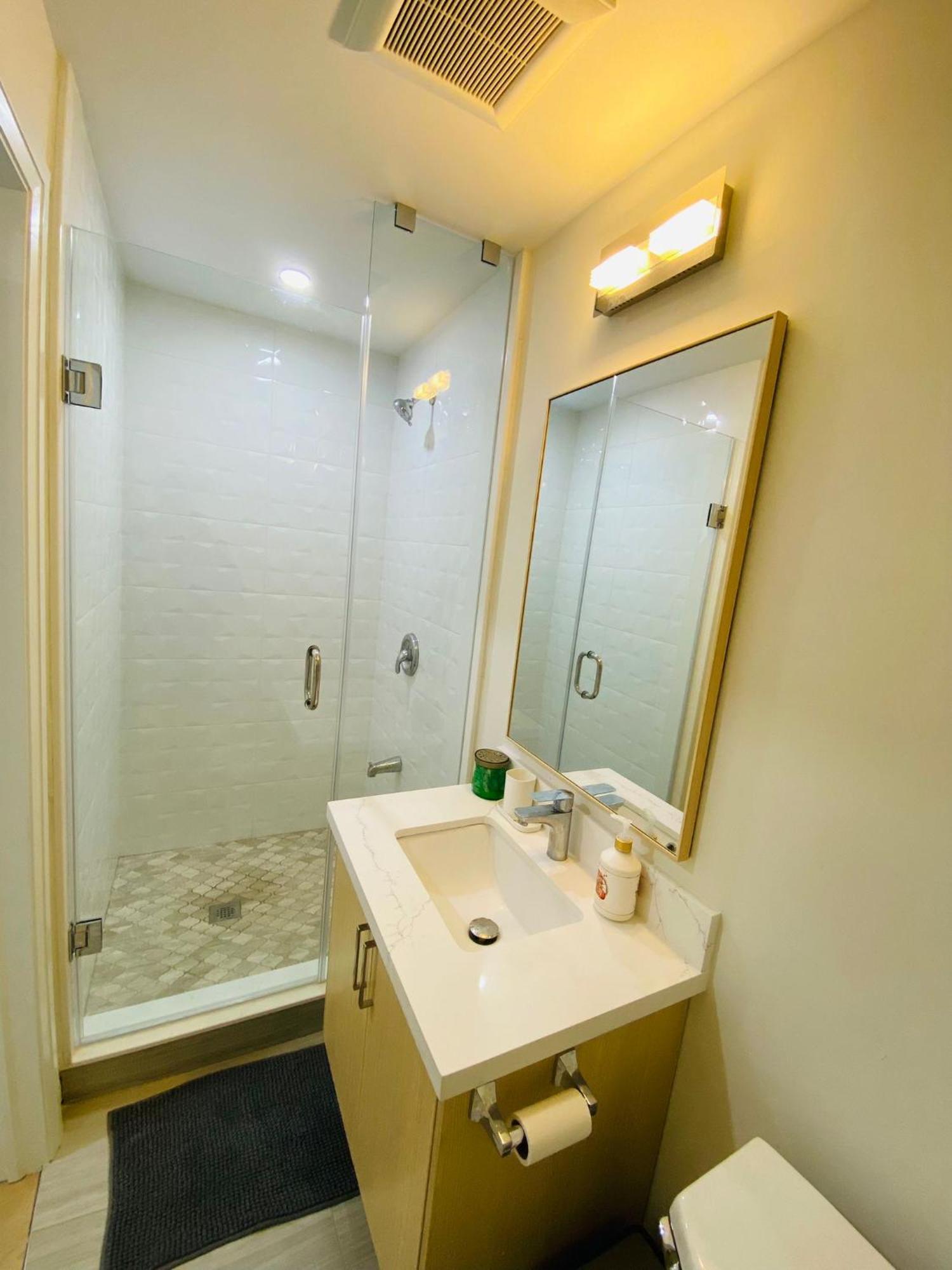 Villa Luxurious House In Scarborough *