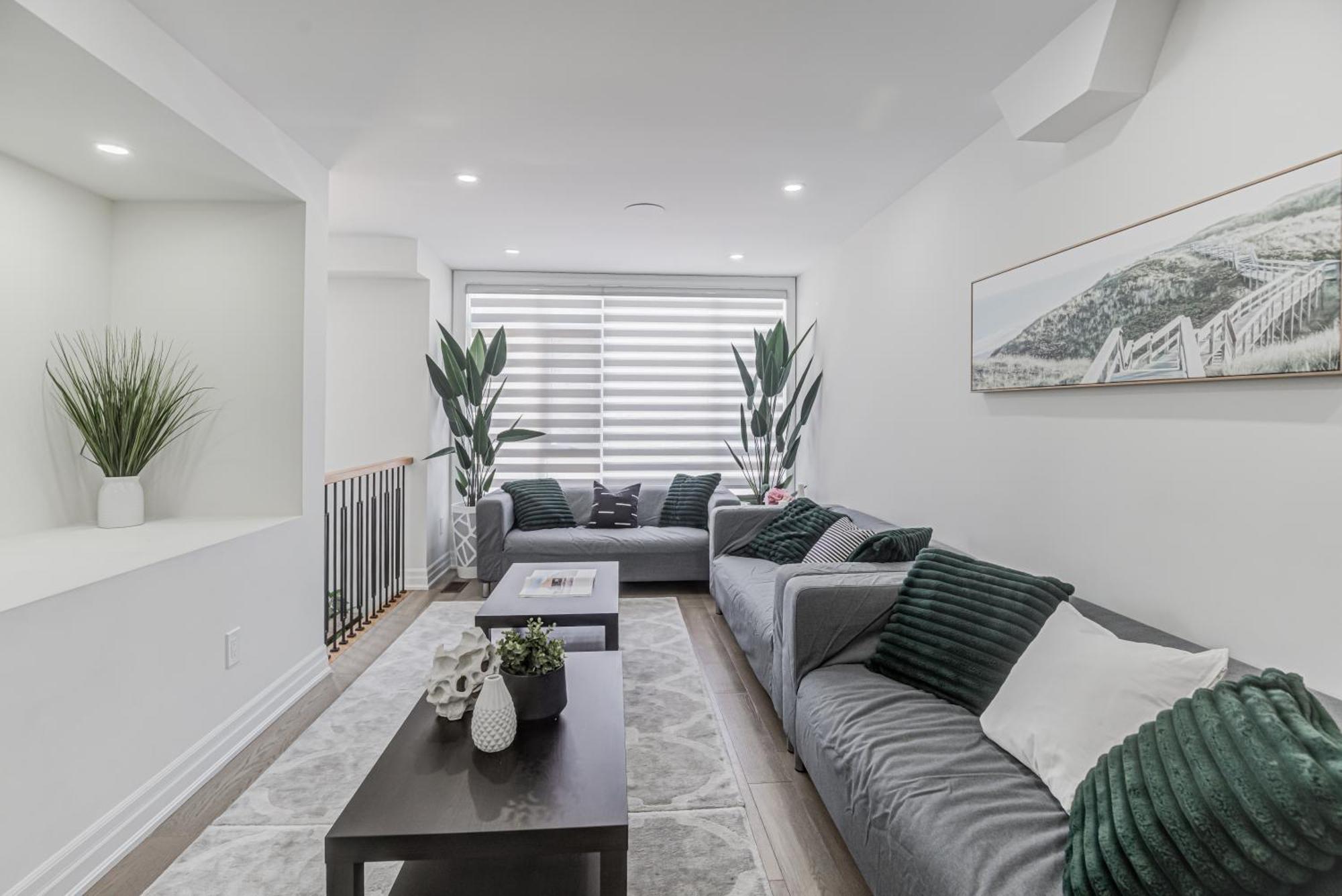 New Build 4 Bedroom-beach Vibes In The City Apartment