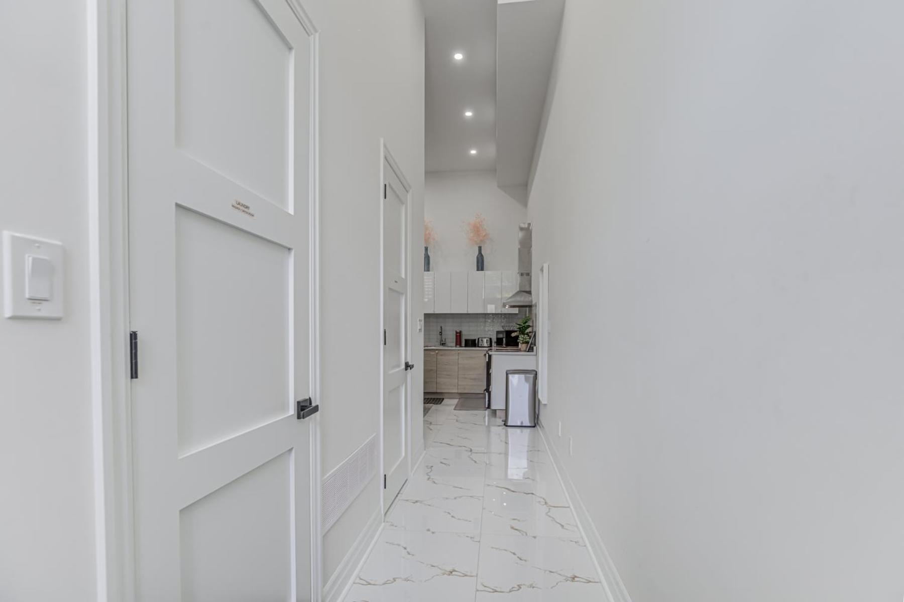 New Build 4 Bedroom-beach Vibes In The City *