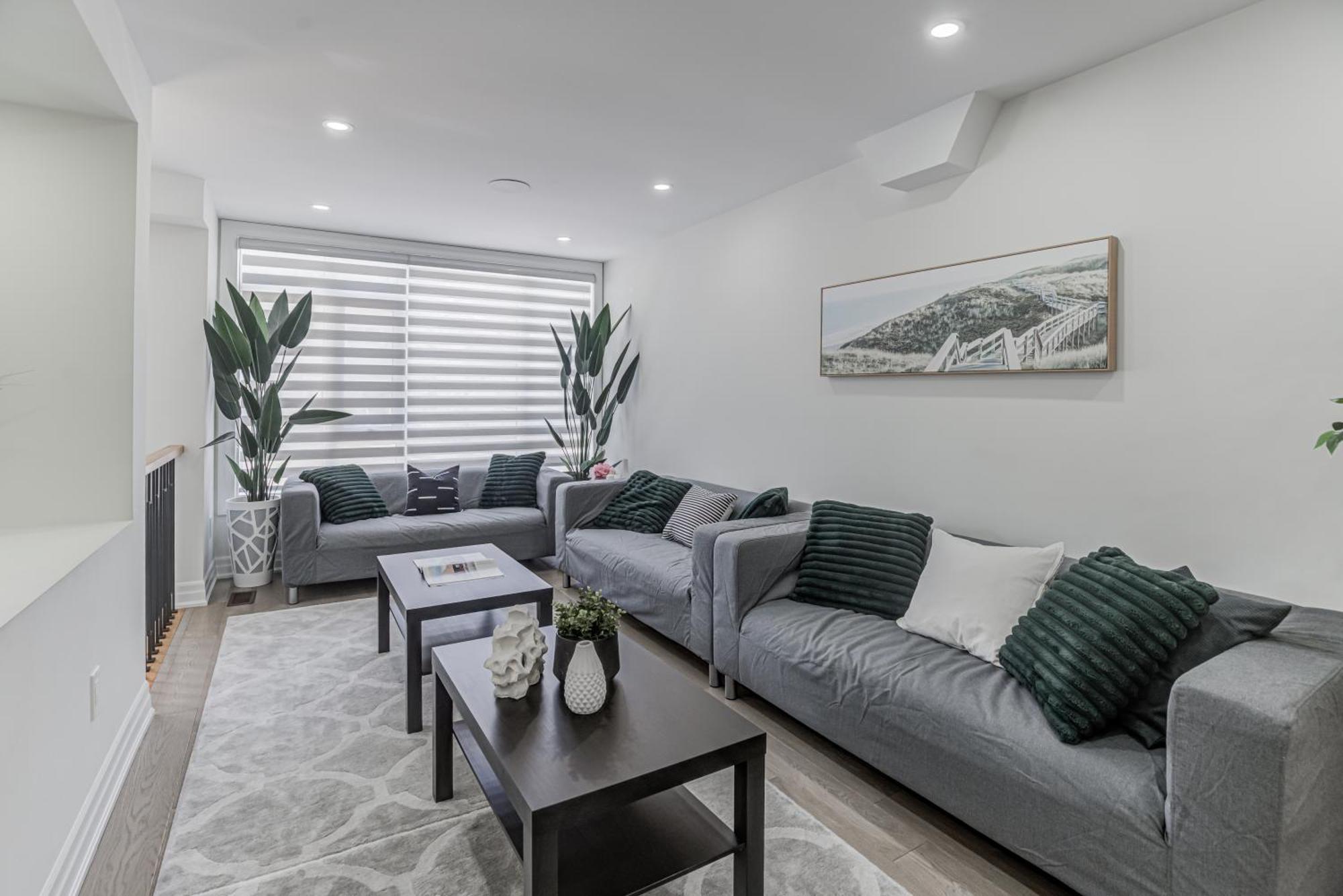 New Build 4 Bedroom-beach Vibes In The City * Toronto