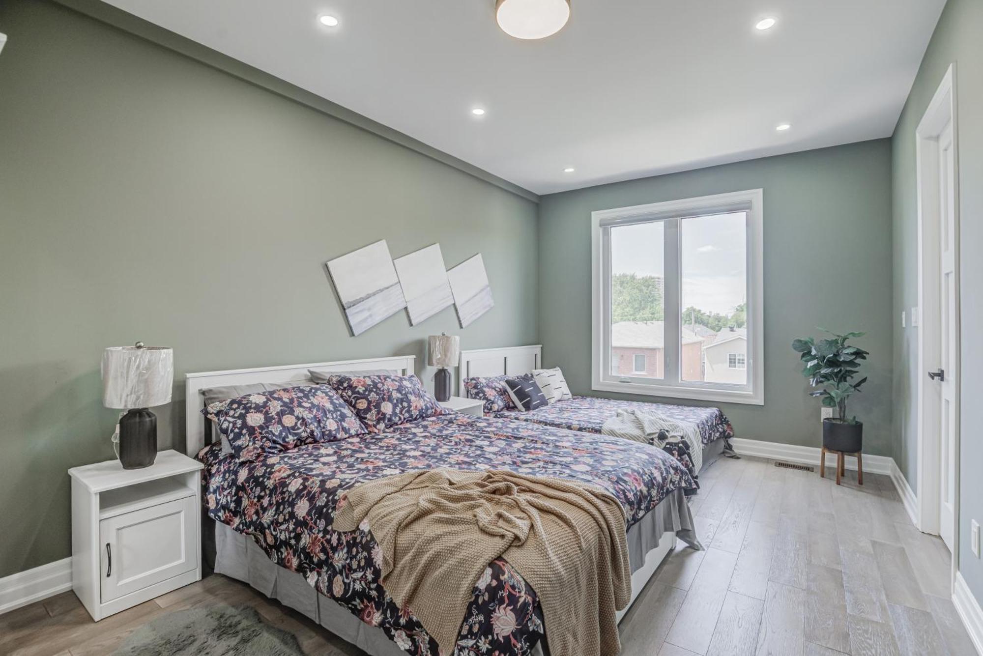 New Build 4 Bedroom-beach Vibes In The City Toronto