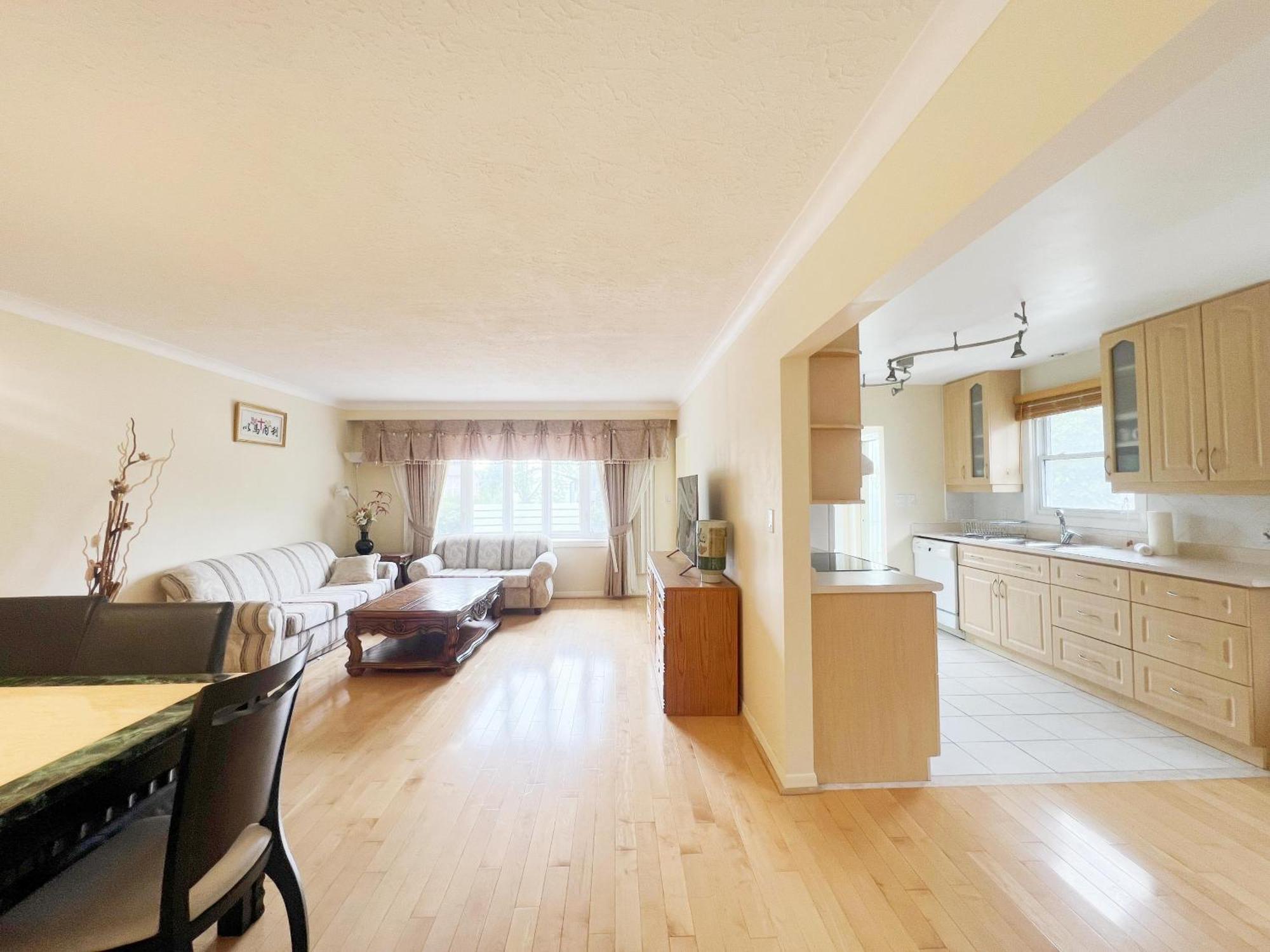 Vihome-110 Mcnicoll Cozy Near Finch And Don Mills Toronto