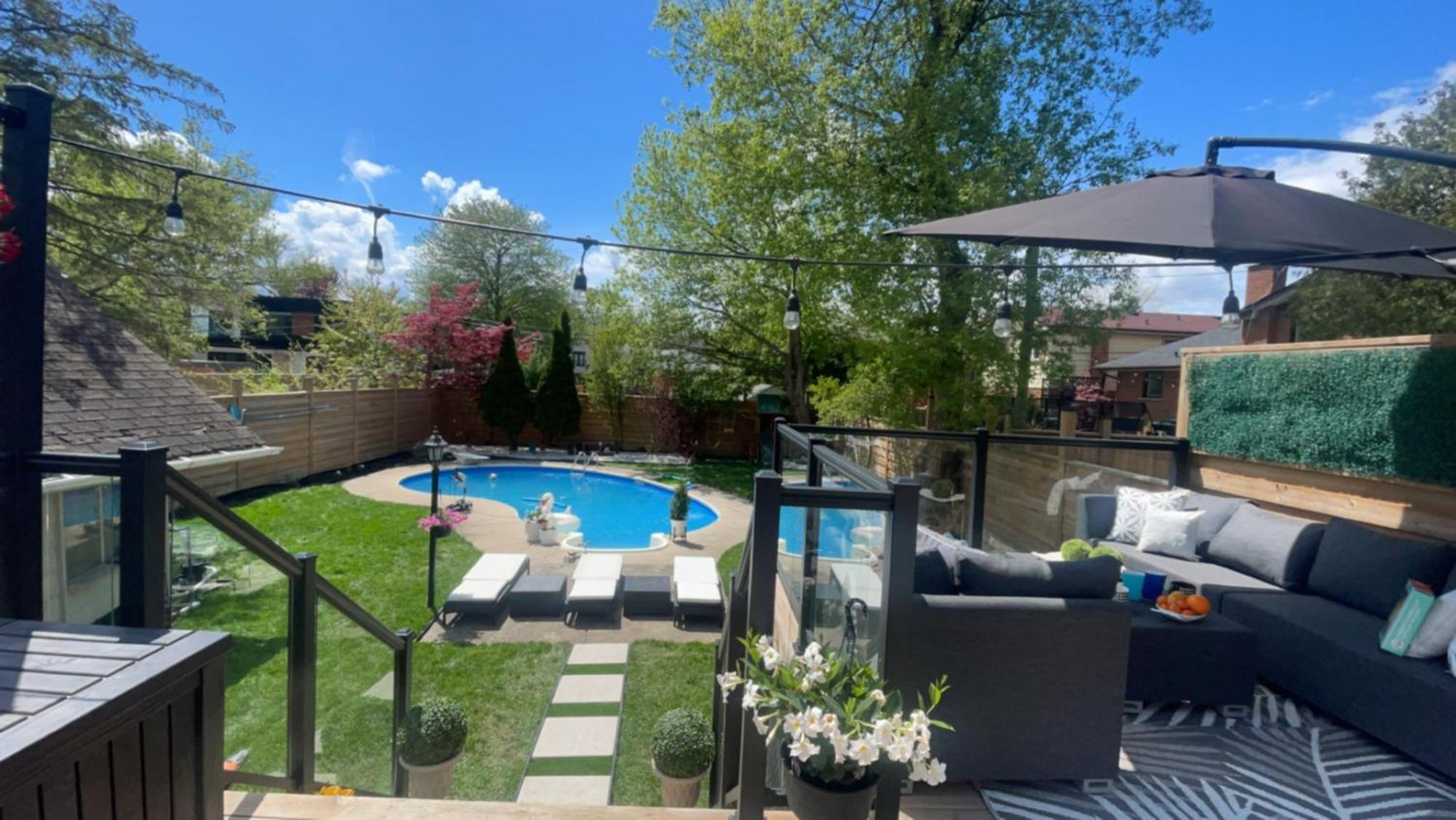 Luxury 2bedroom Unit In The With A Heated Salt Water Pool * Toronto