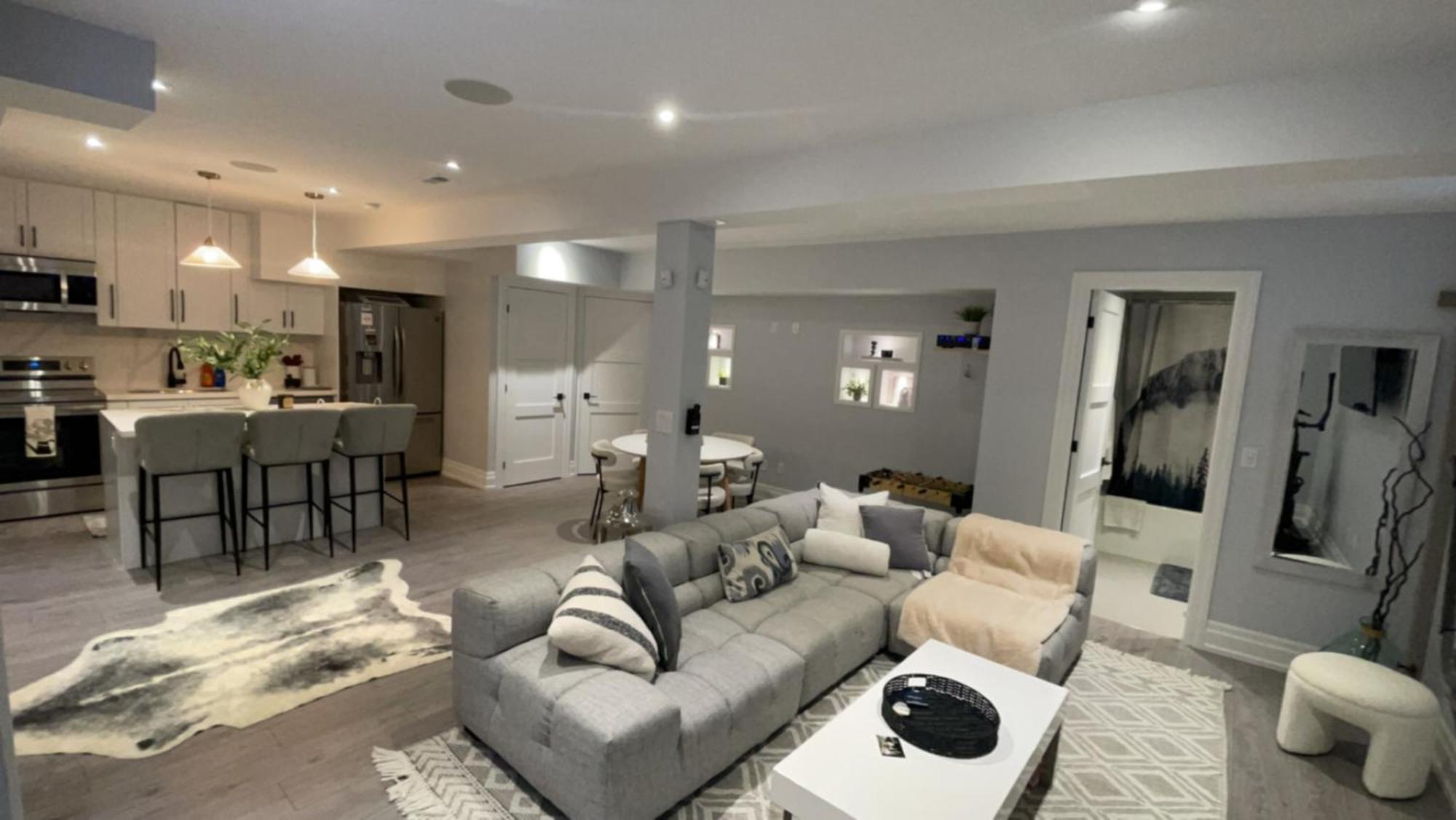Luxury 2bedroom Unit In The With A Heated Salt Water Pool Apartment