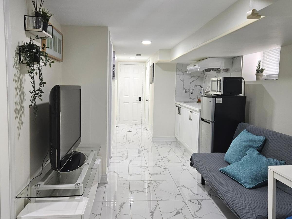 Mins Walk To Trinity Bellwood Park From Your Downtown