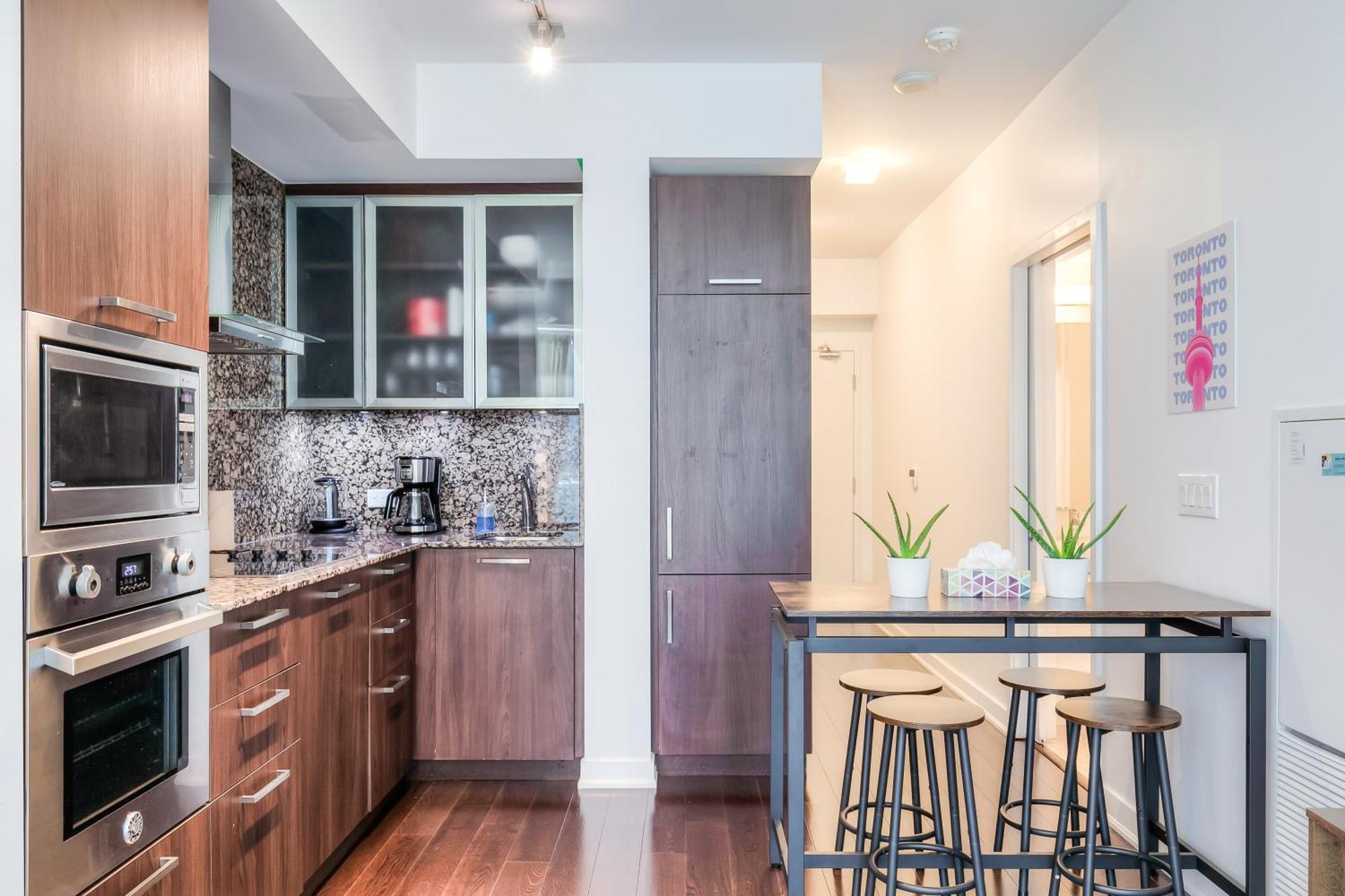 Rivetstays - The York Toronto