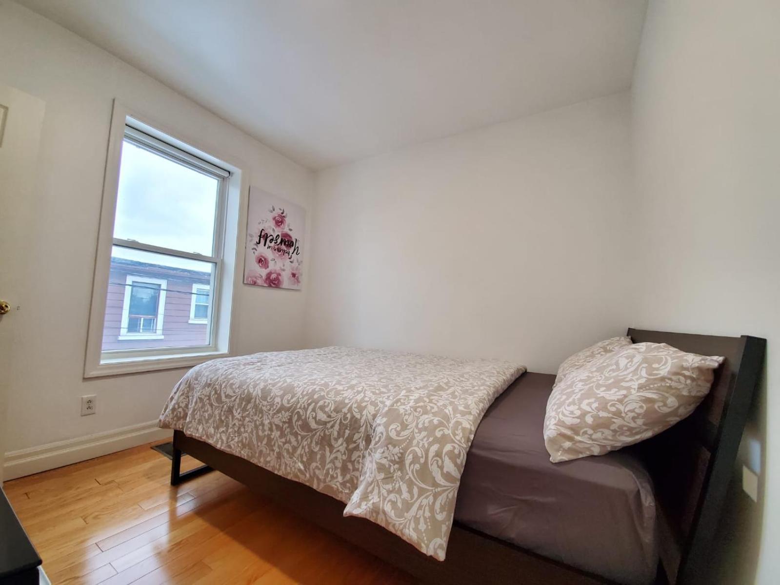 Mins Walk To Trinity Bellwood Park From Your Downtown Apartment Toronto