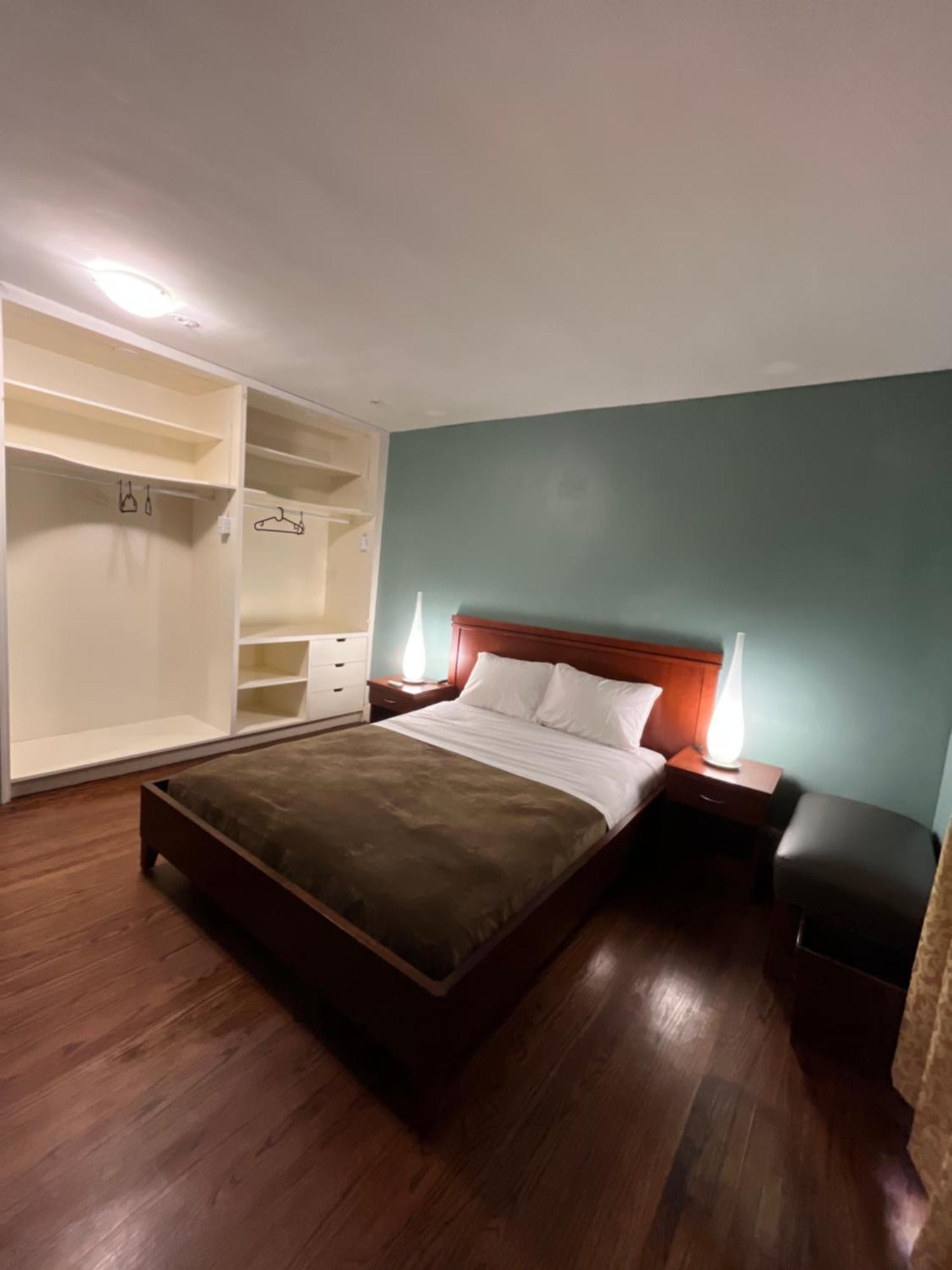 49 Holiday home Toronto