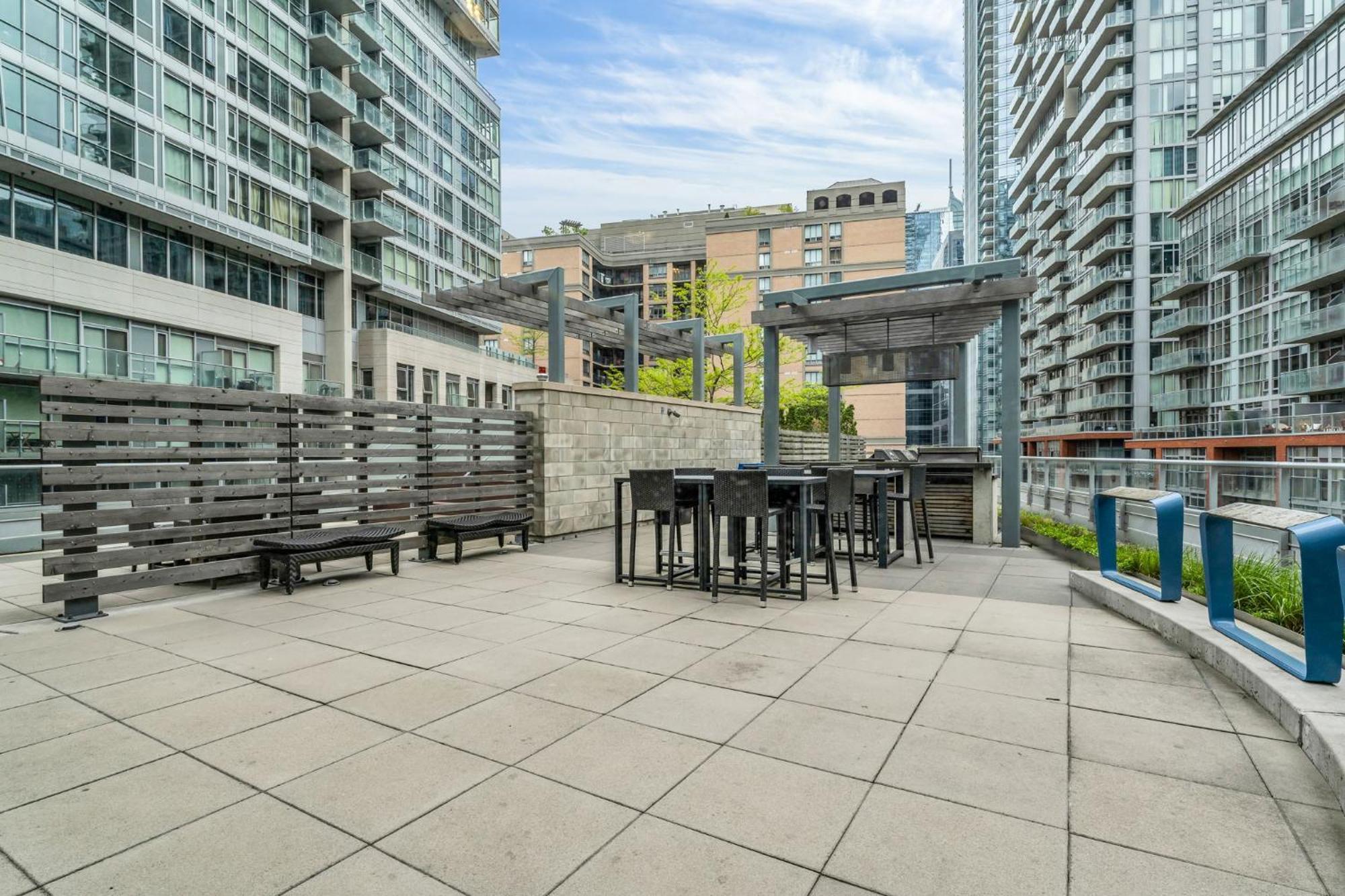 Deluxe 1br With Bird's Eye Cn Tower Views * Toronto