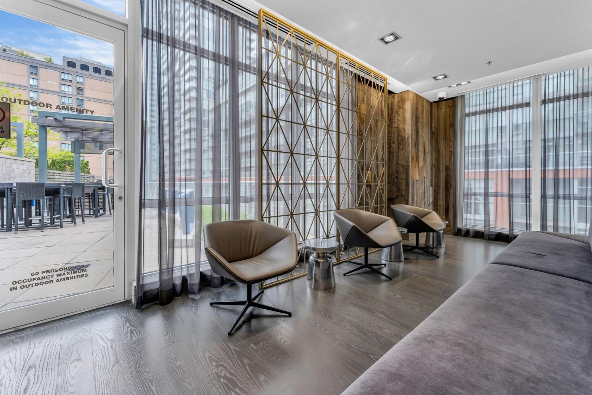 Deluxe 1br With Bird's Eye Cn Tower Views *