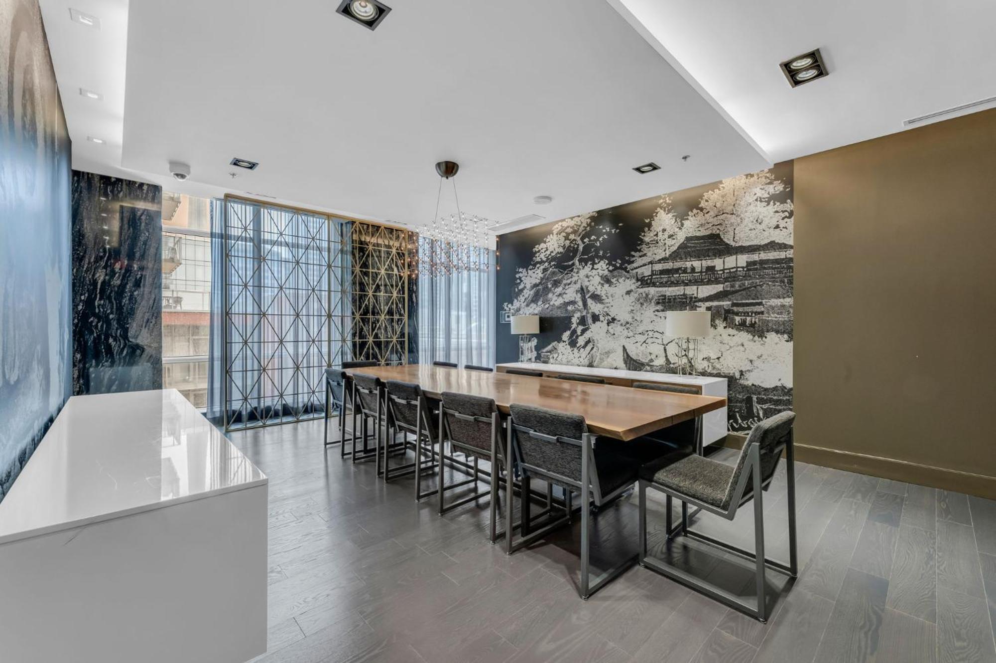 Deluxe 1br With Bird's Eye Cn Tower Views Toronto