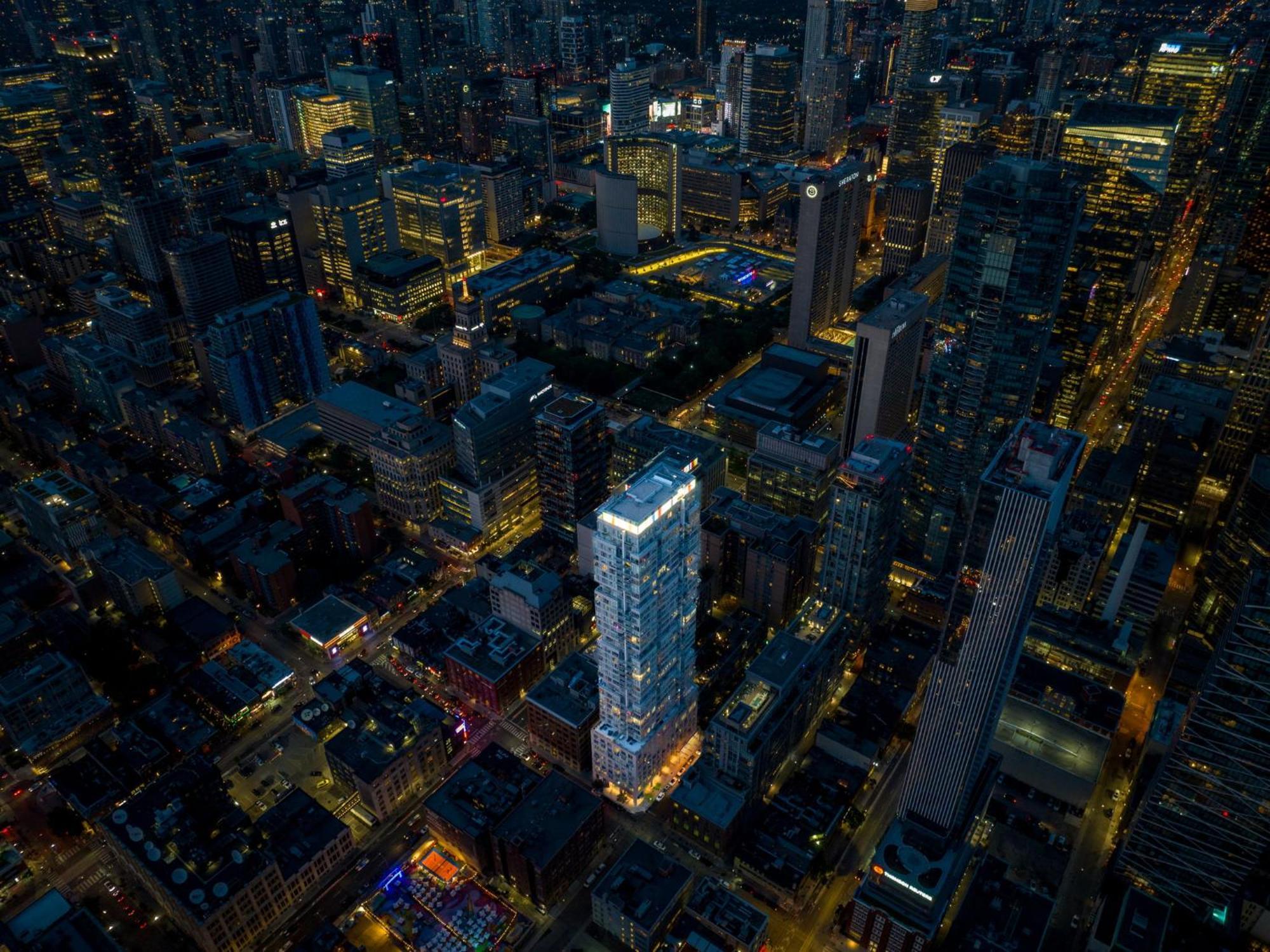 Apartment Deluxe 1br With Bird's Eye Cn Tower Views