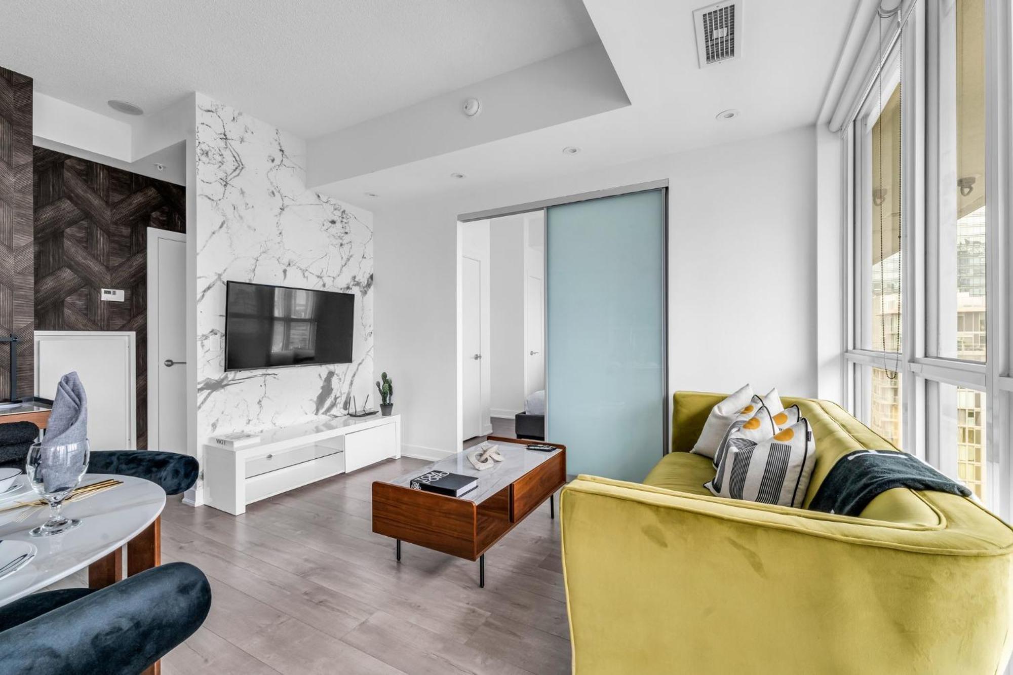 Deluxe 1br With Bird's Eye Cn Tower Views *
