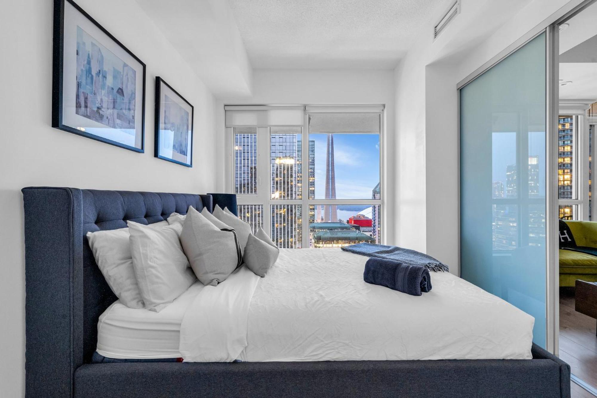 Apartment Deluxe 1br With Bird's Eye Cn Tower Views