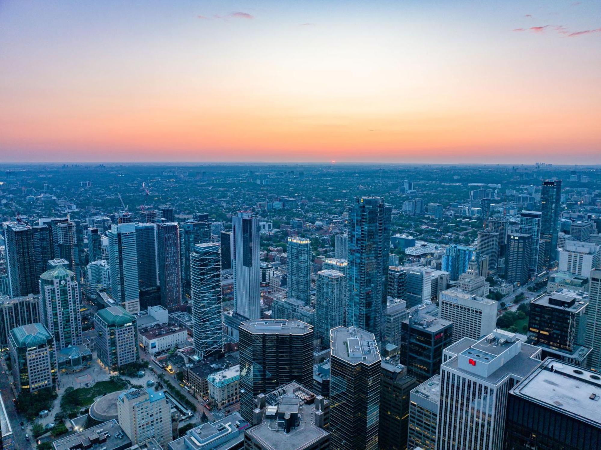 Apartment Deluxe 1br With Bird's Eye Cn Tower Views