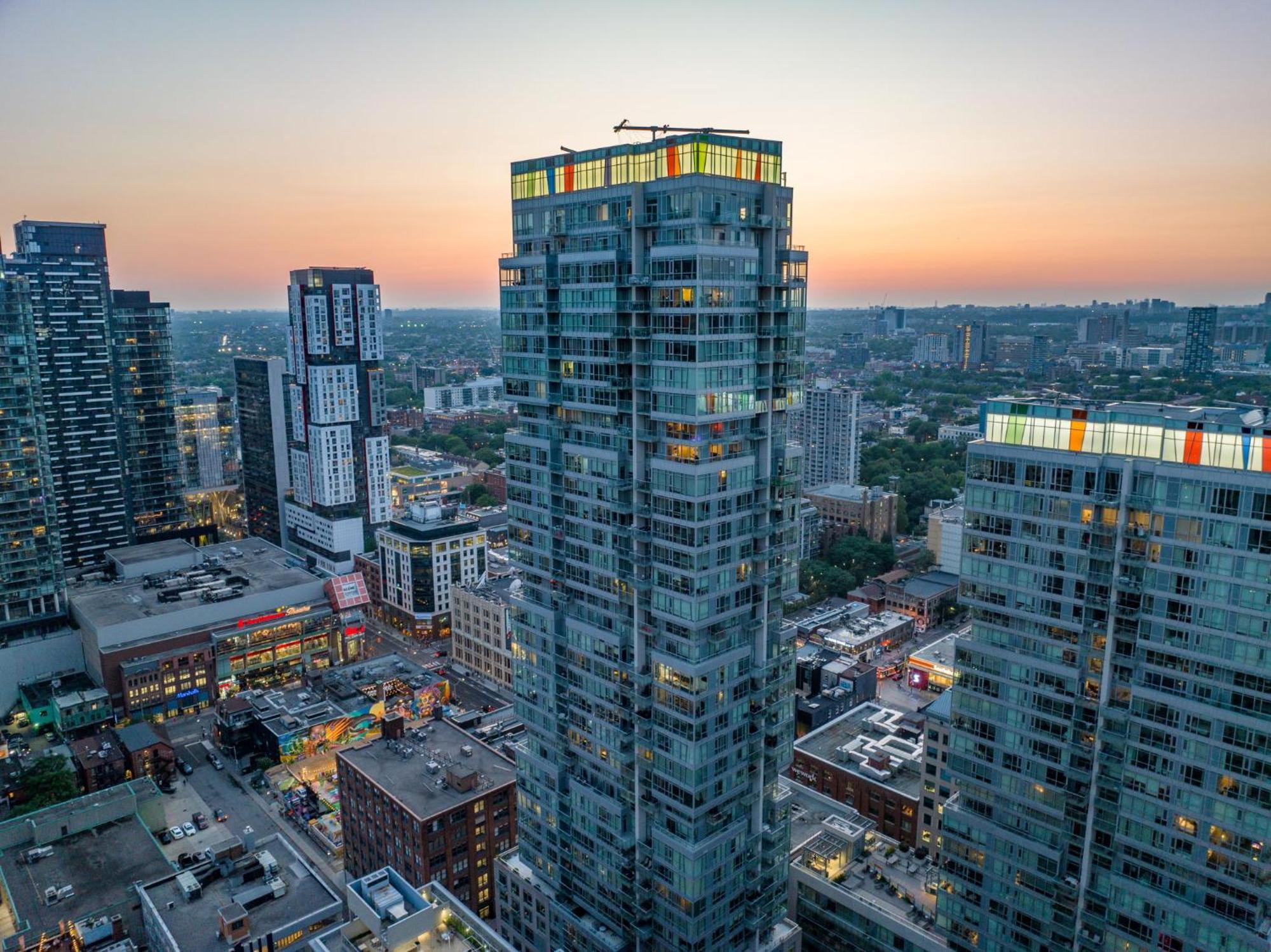 Apartment Deluxe 1br With Bird's Eye Cn Tower Views