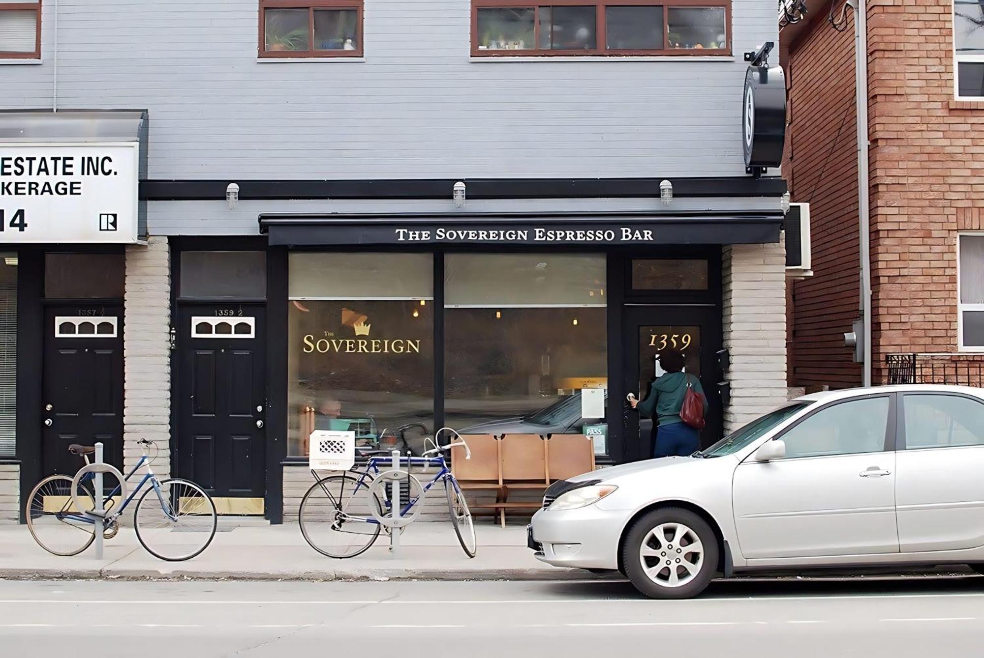 Cozy Basement With Private Patio! Apartment Toronto