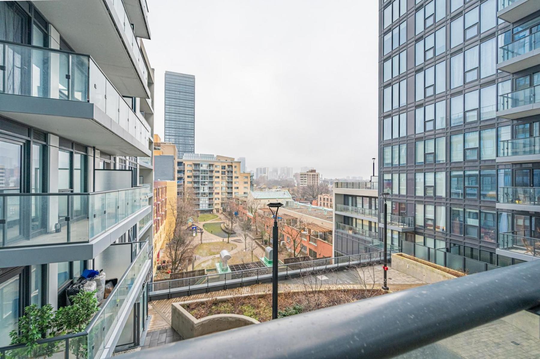 Jarvis Studio Apartment *