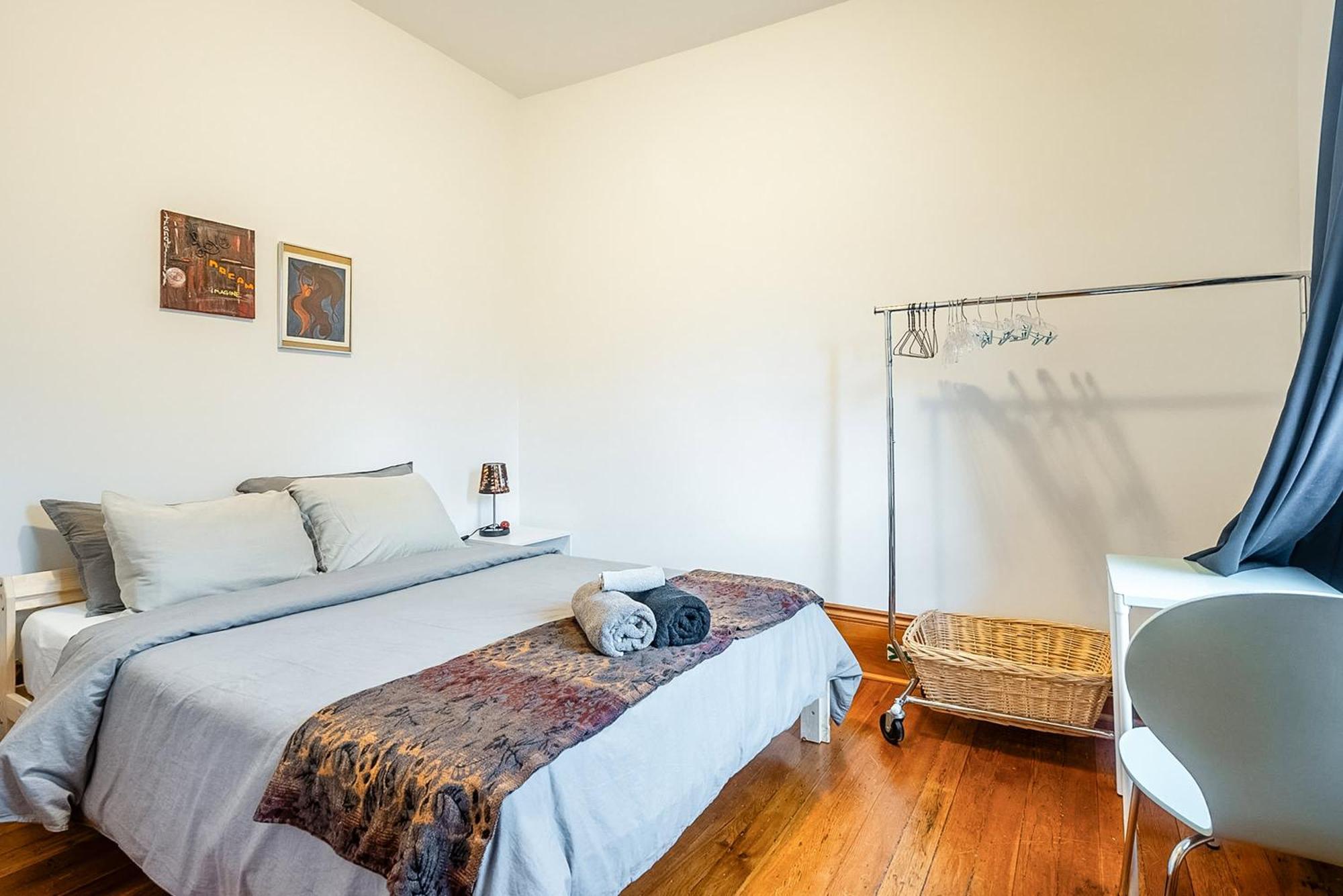 Modern Townhome 3br-double Bed Near Christie Pits Park Holiday home