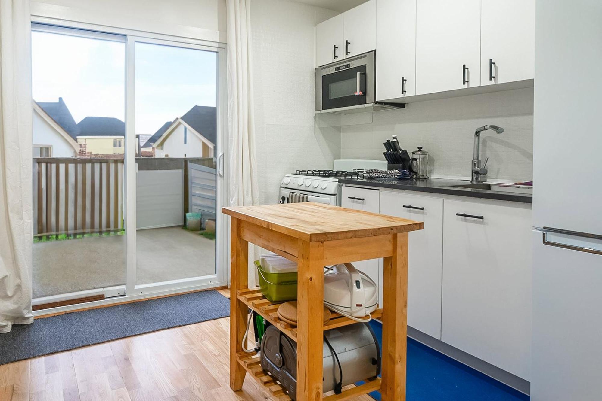 Modern Townhome 3br-double Bed Near Christie Pits Park