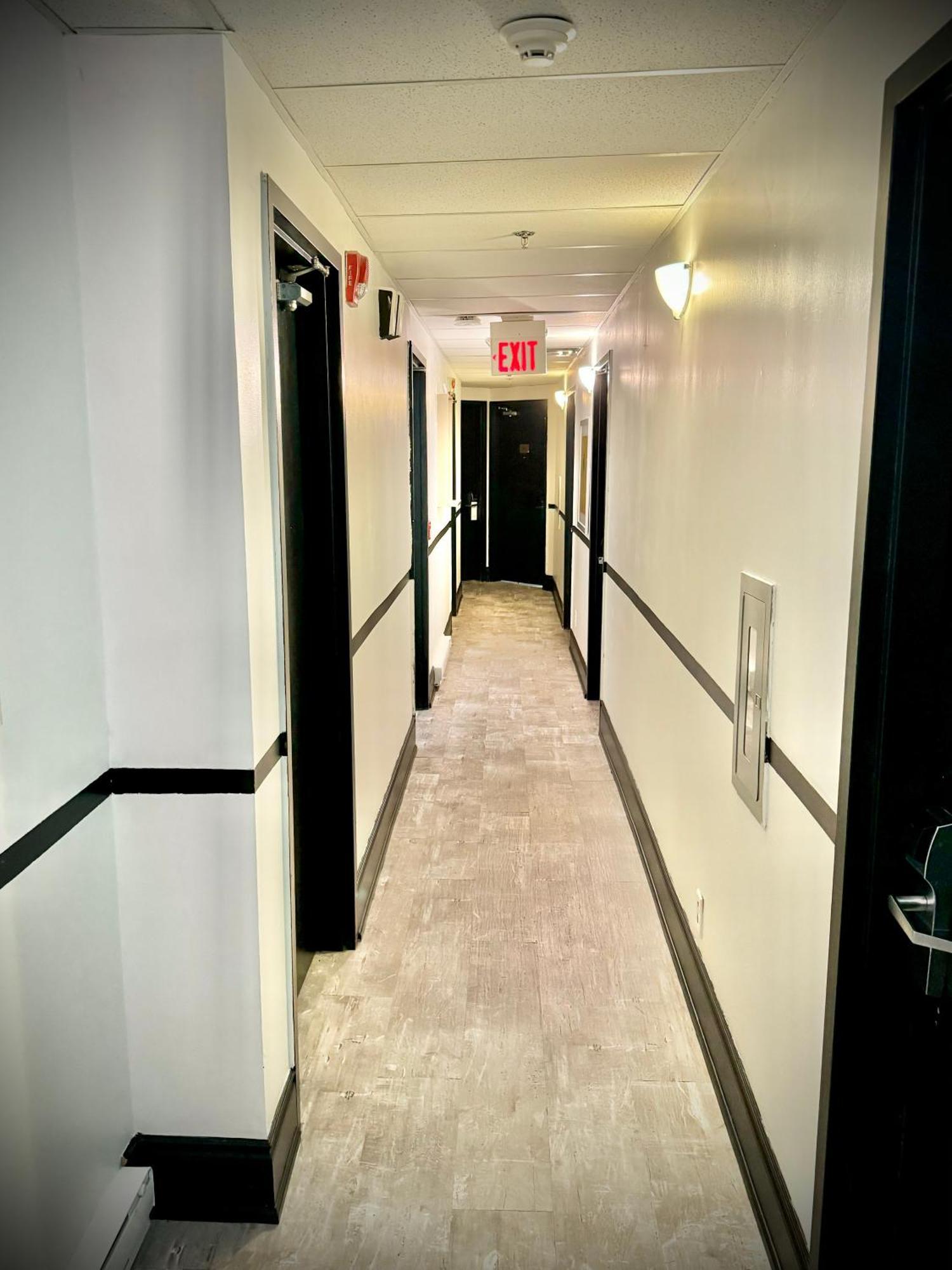 Hotel Royal Oak Toronto