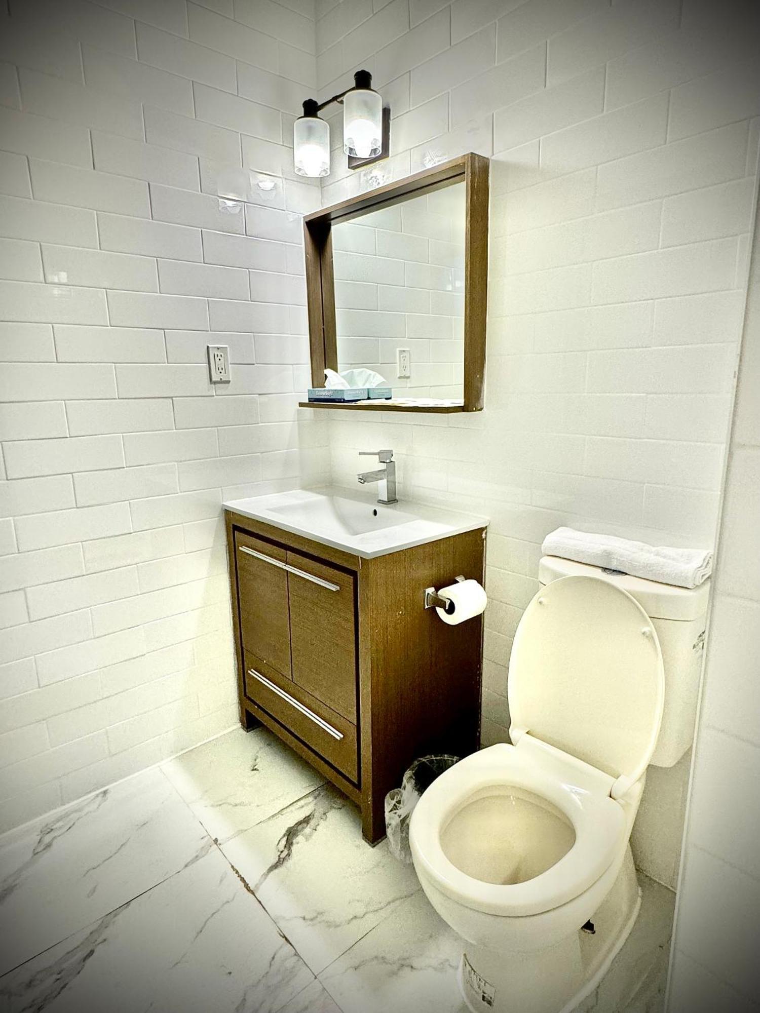 Royal Oak Hotel 2*