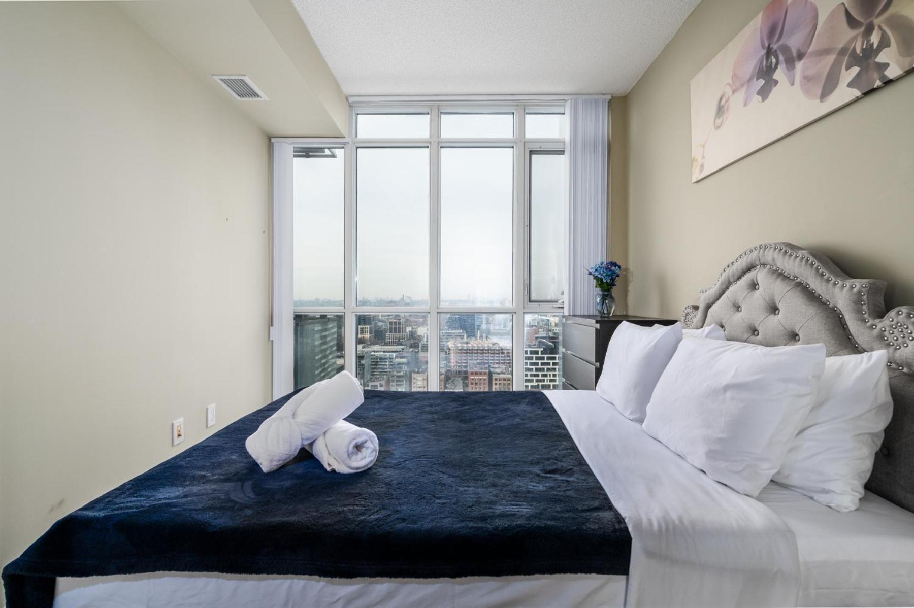 Apartment Iceboat Toronto