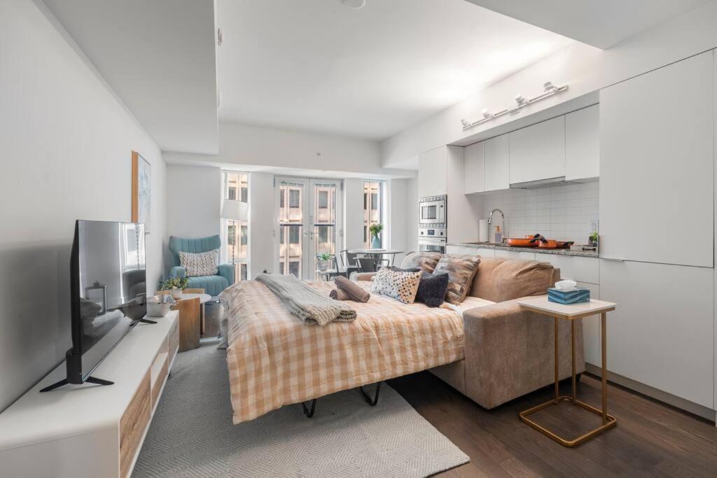 Apartment The Royal Nest In Downtown Toronto! Toronto