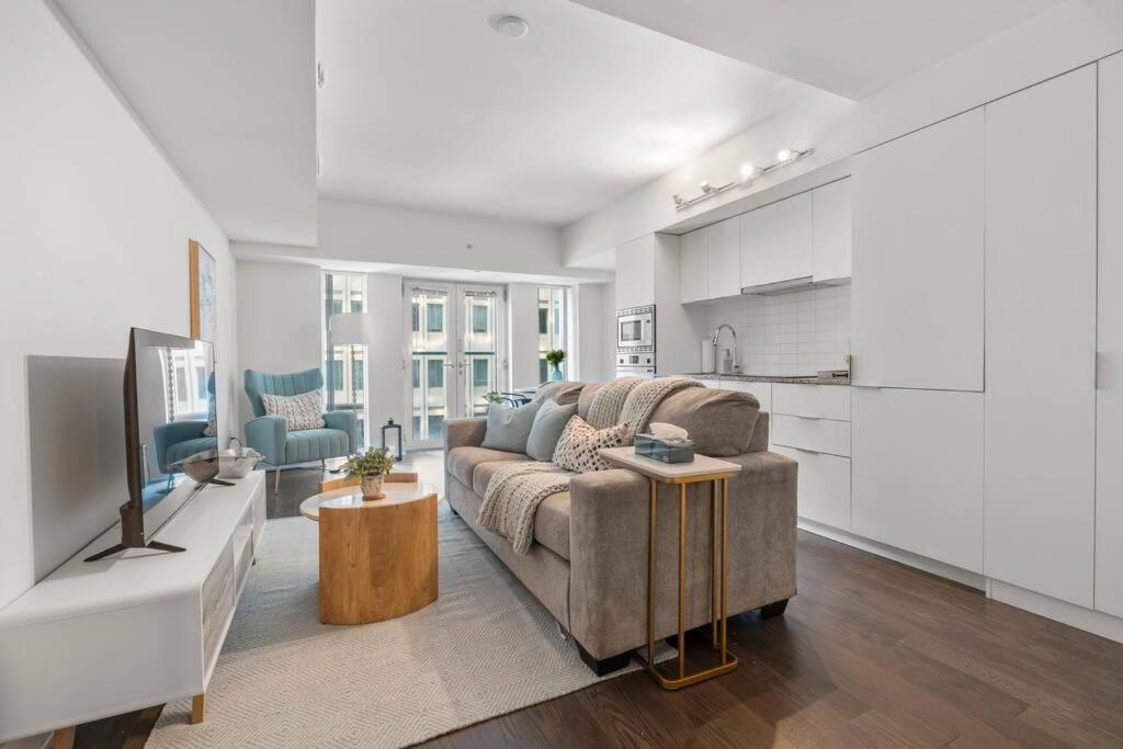 Apartment The Royal Nest In Downtown Toronto! Toronto
