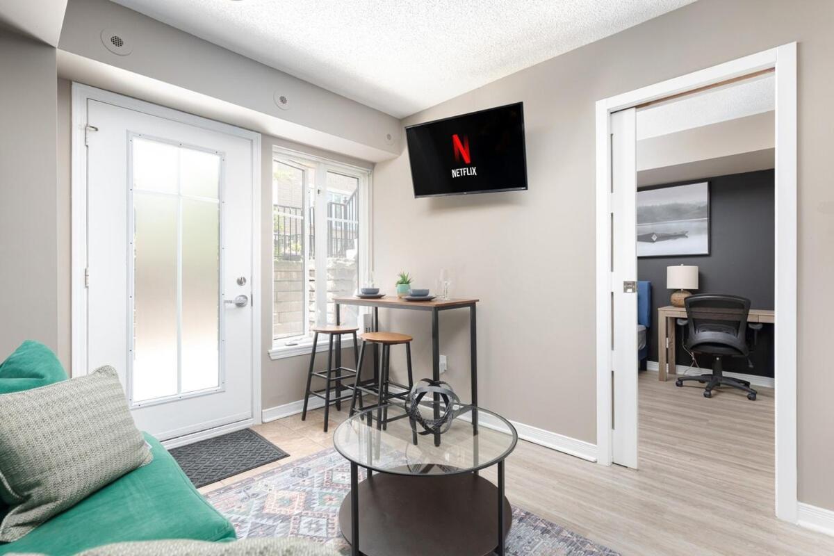 Holiday home Lakeside Haven - Cozy Townhome In Liberty Village *