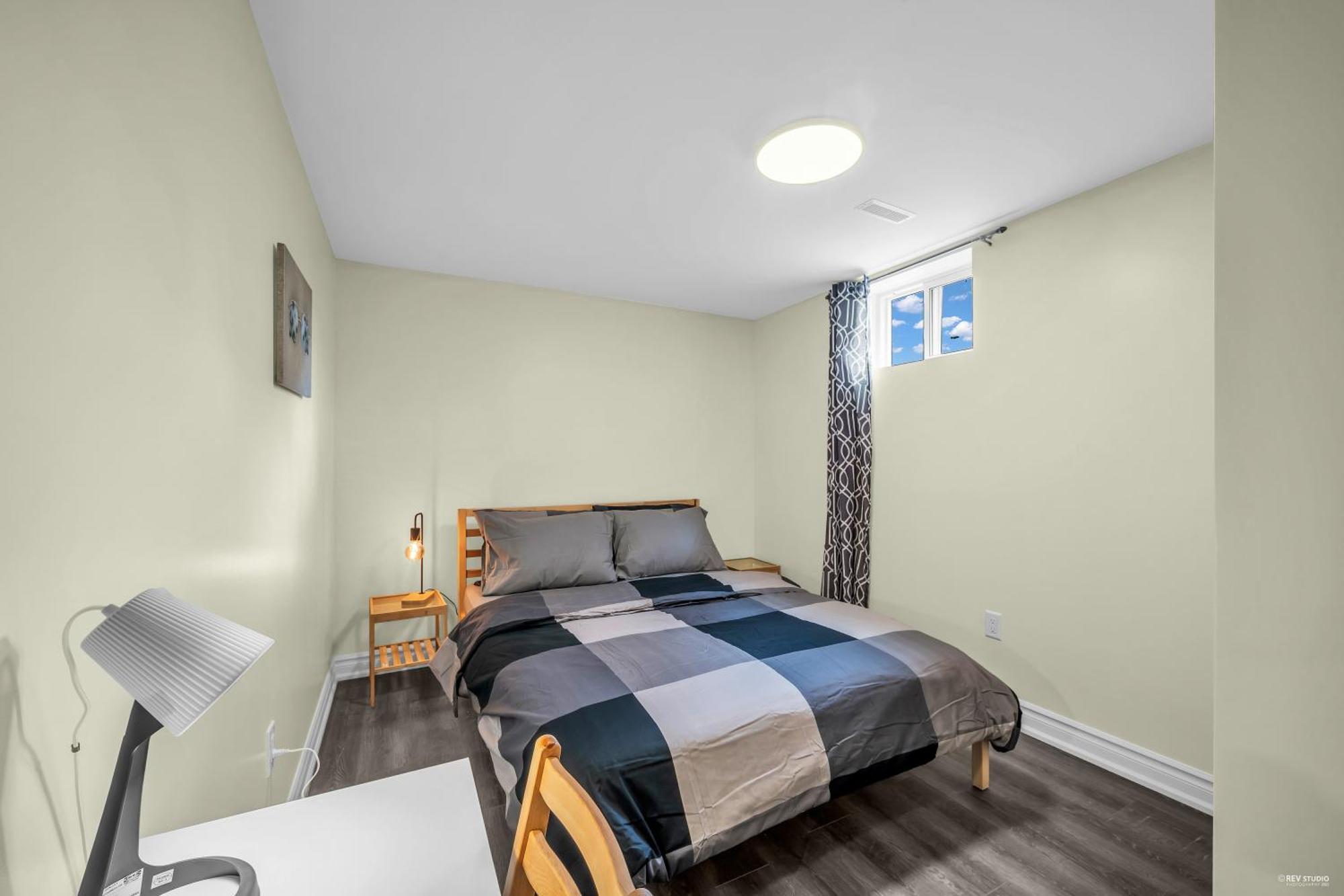 Luxury Renovated House In Prime Location With Parking Apartment Toronto