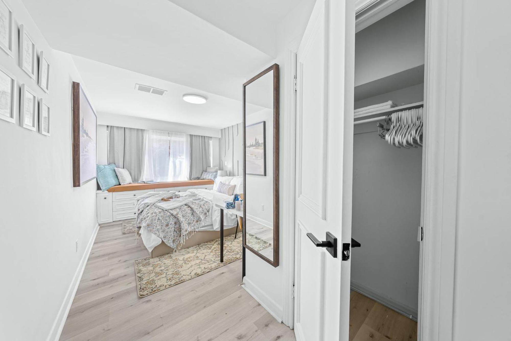 Homestay Spacious Room, Parking, Smart Monitor *