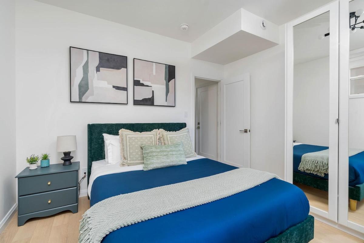 Hidden Gem - 3 Bedroom Steps To Little Italy And Uoft * Toronto